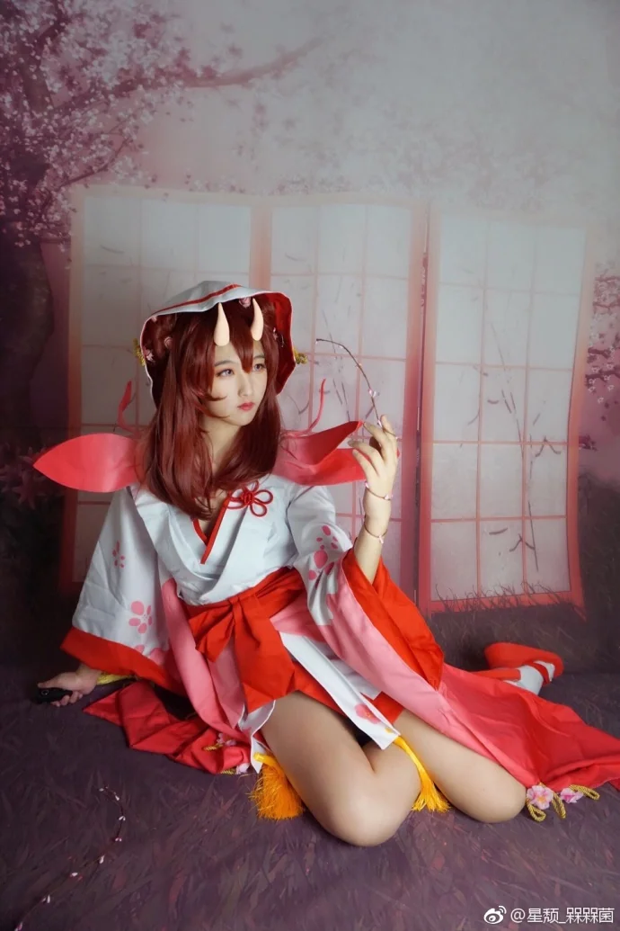 阴阳师手游桃花妖未觉醒COS写真