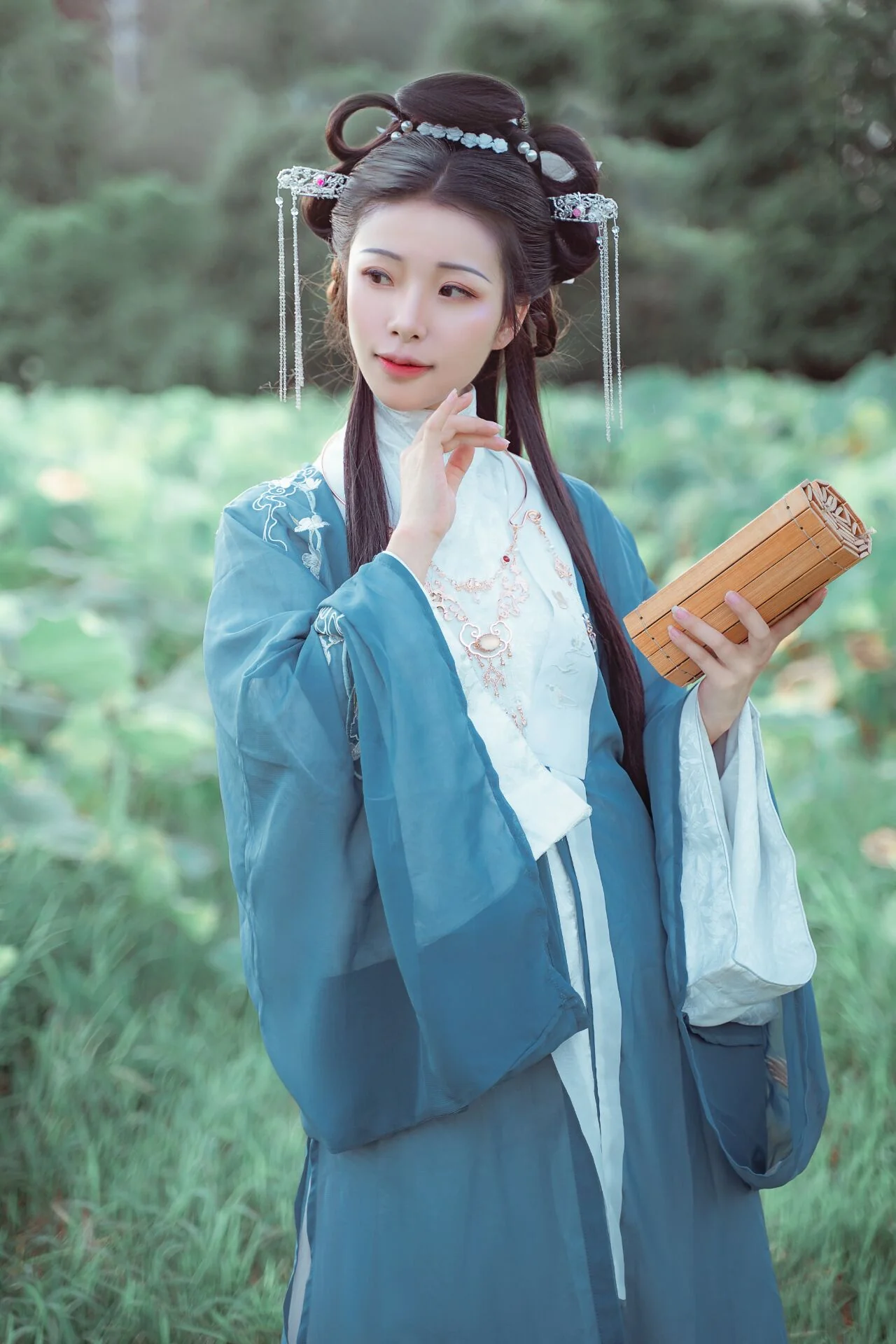 汉服写真.金陵往事：瑜淡客