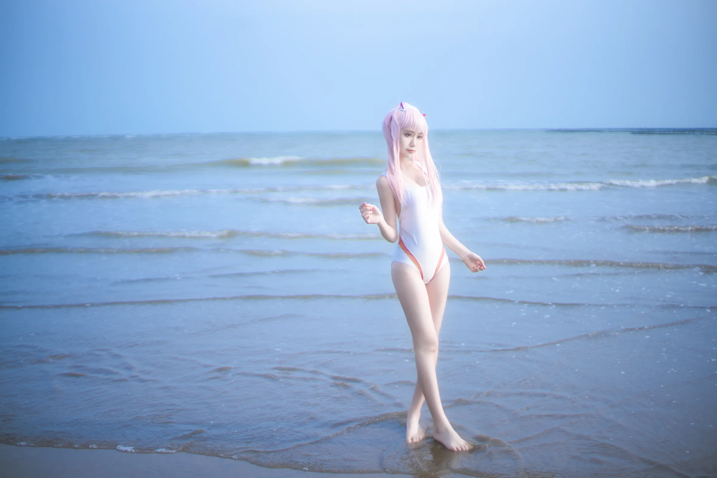 02泳装COS写真