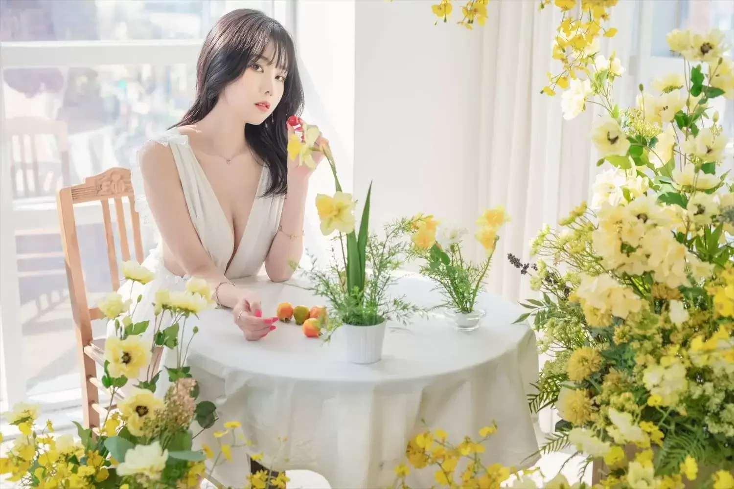 韩国妹子@Yuna (윤아)：妖艳小秘书 32套合集｜高清图片集