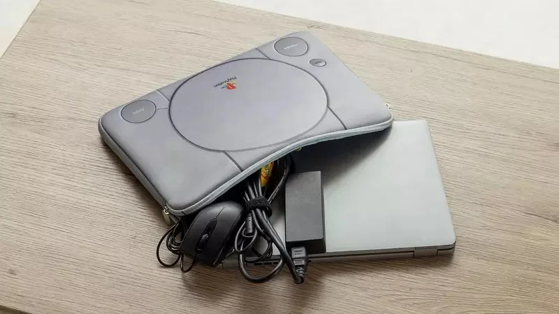 寶島社推出《PlayStation造型收納包》像是平板或是筆記型電腦都可以塞進去｜高清图片集