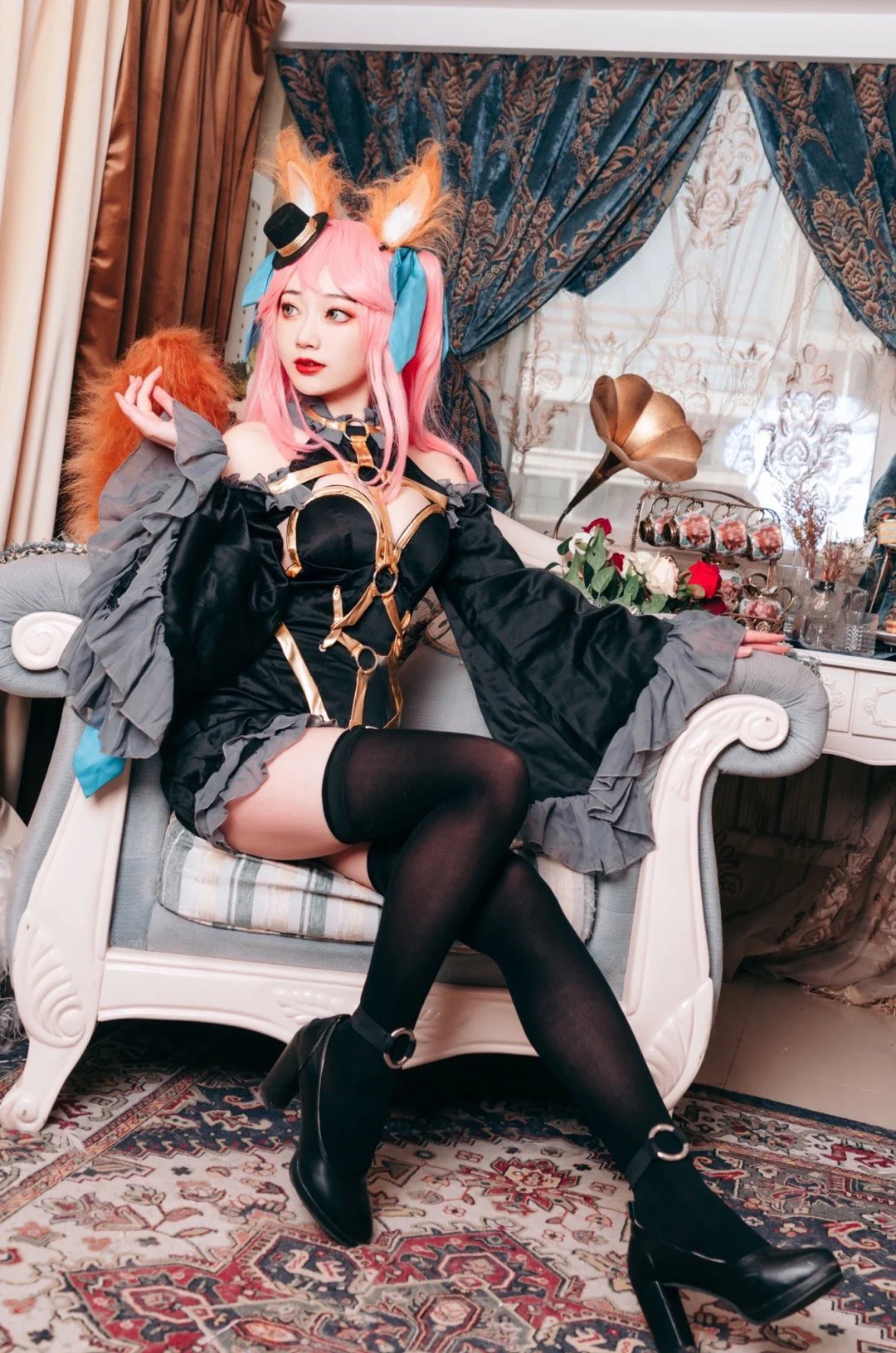 漆黑的魔术师，玉藻前COS写真