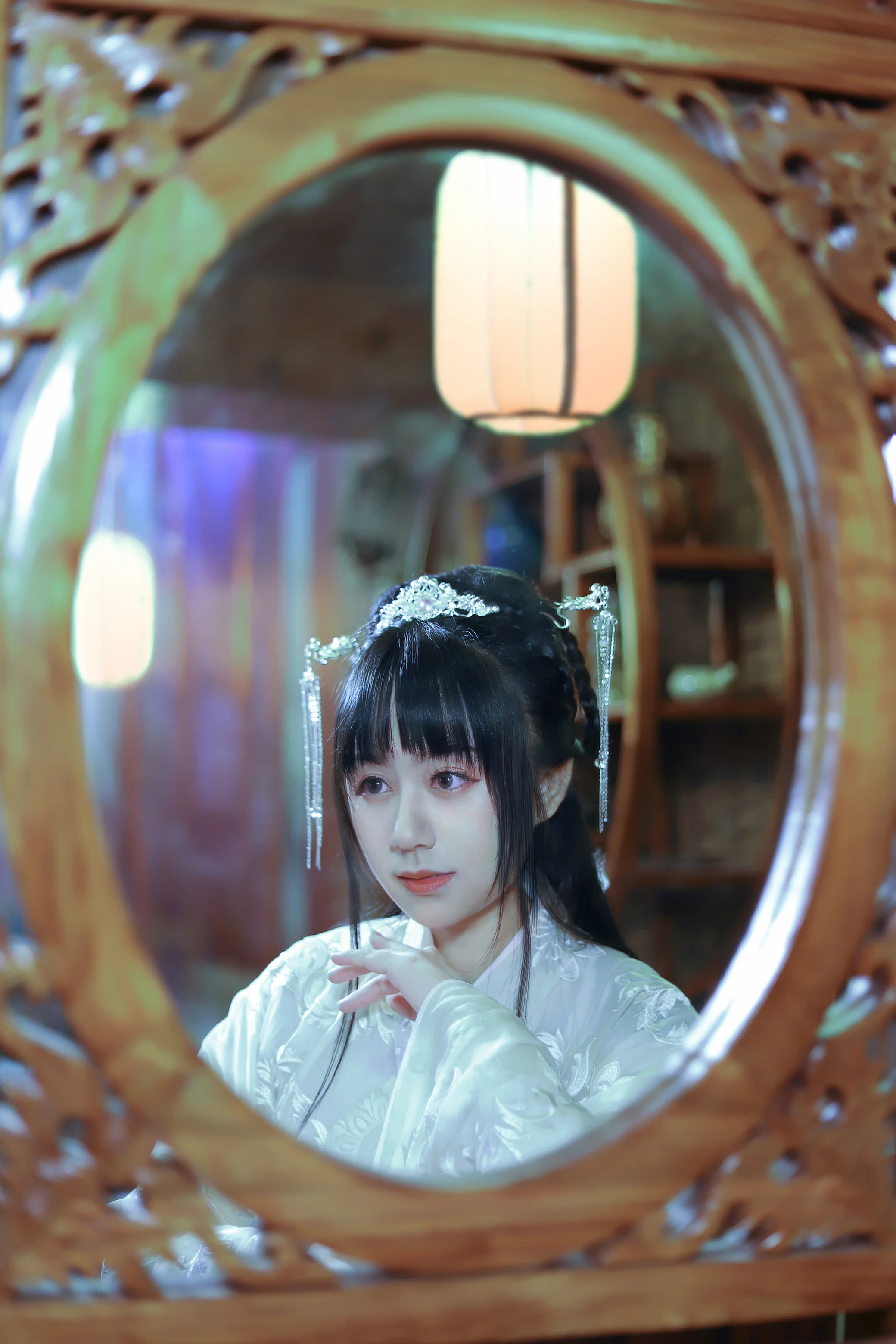 汉服 对镜贴花黄｜高清图片集
