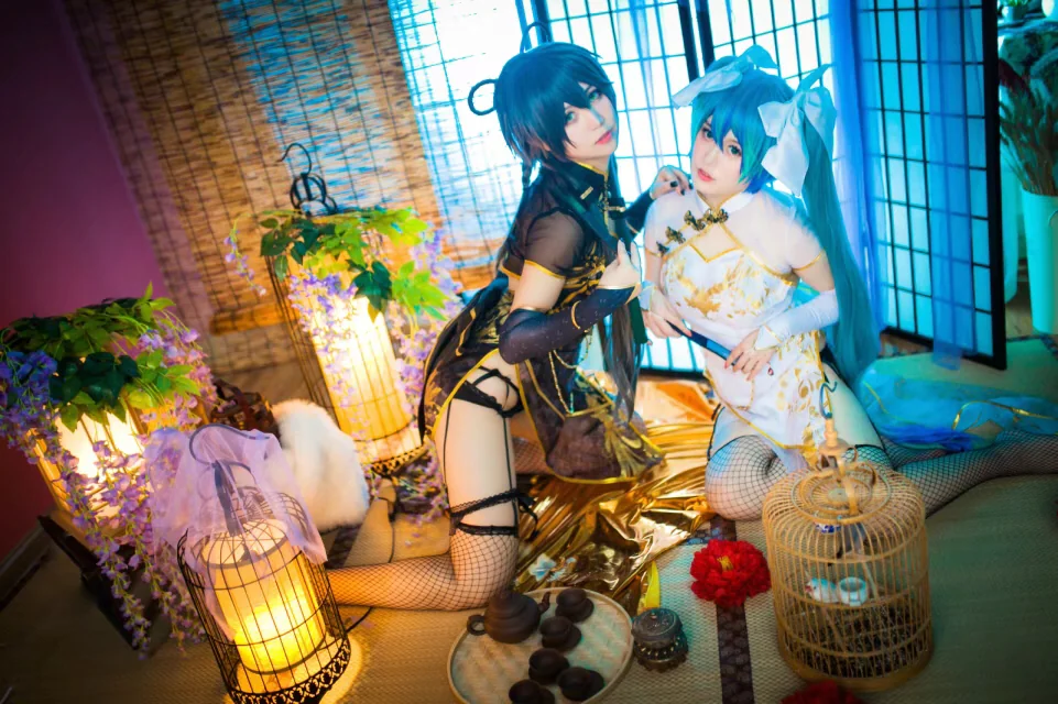 金丝雀 初音ミクx洛天依COS写真