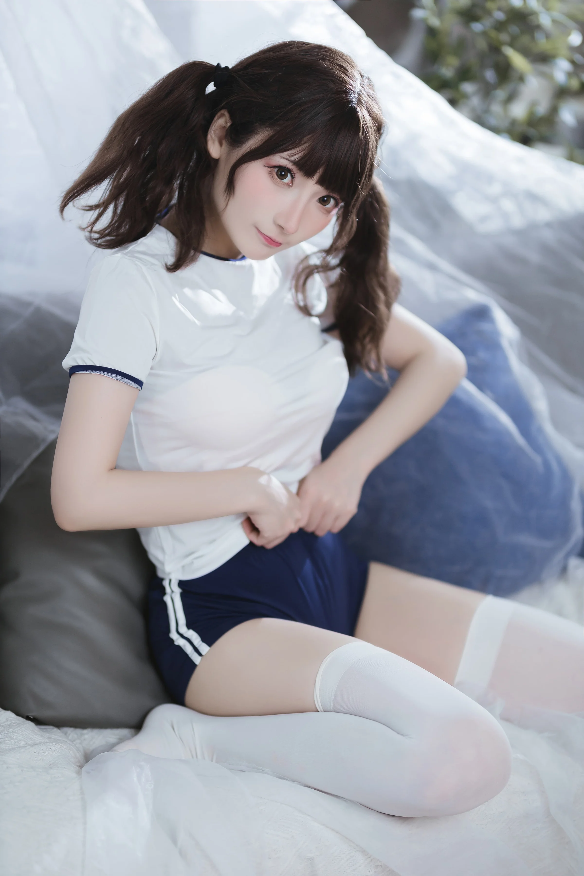 是三不是世 – 束缚 [37P]｜高清图片集