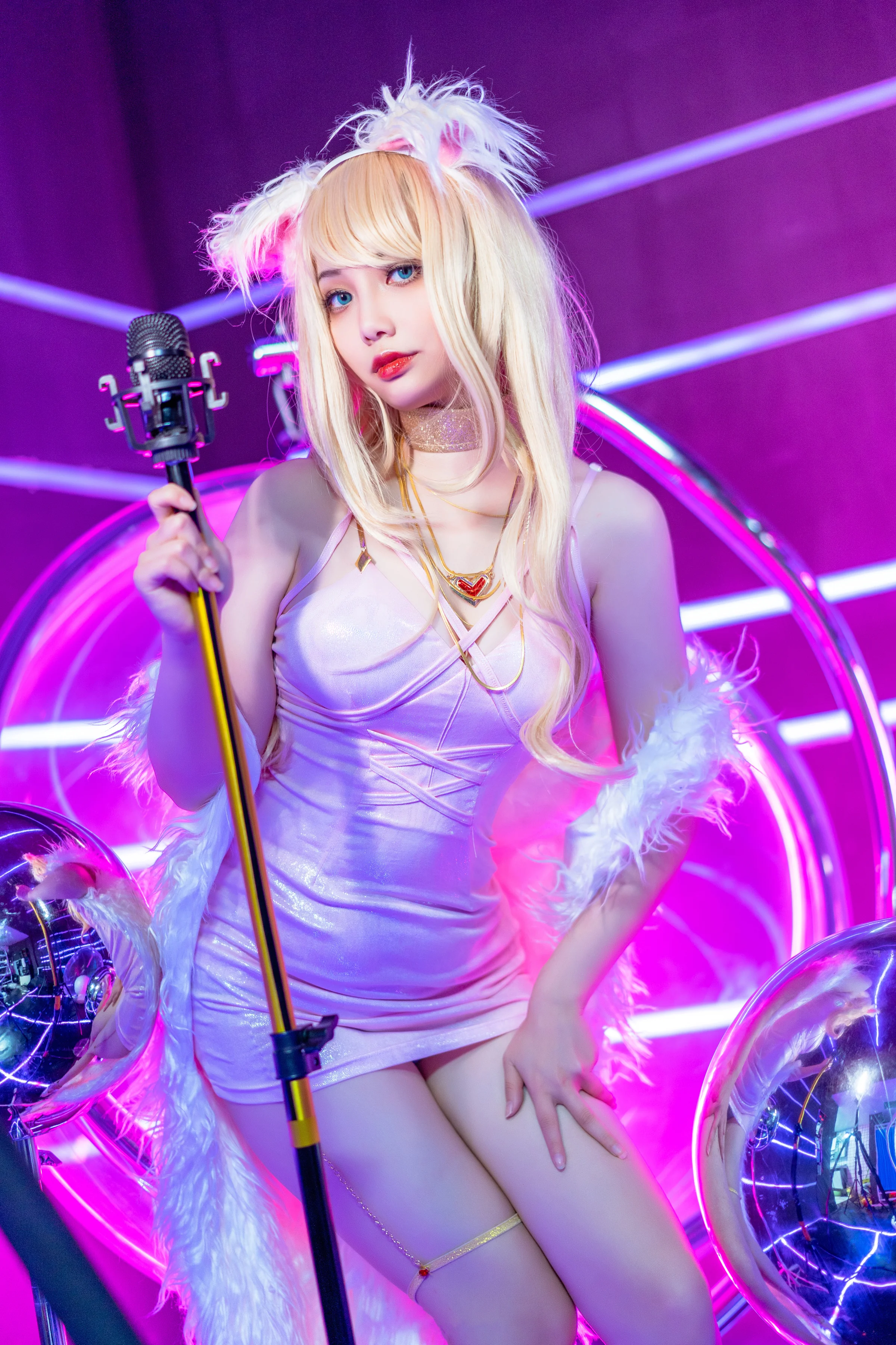 《英雄联盟》kda阿狸COS写真