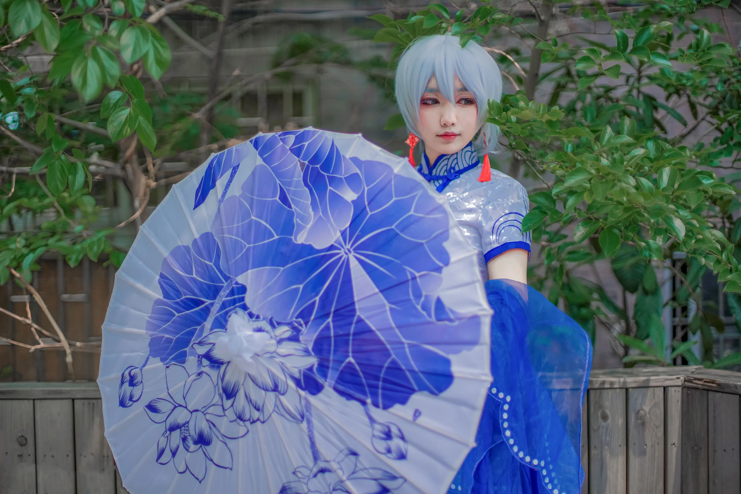 言和青花瓷旗袍COS写真