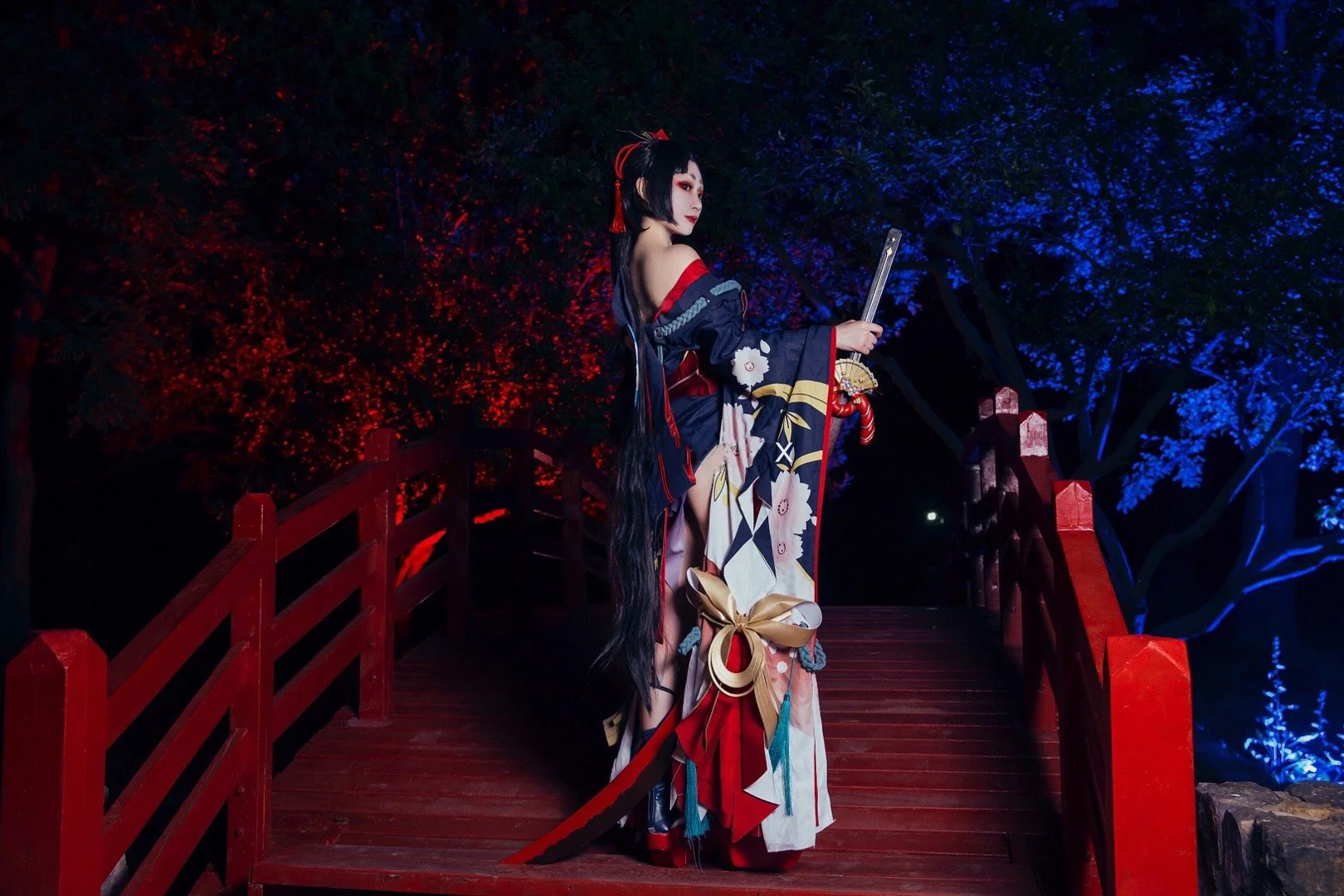 《阴阳师》妖刀姬樱雨刀舞COS写真