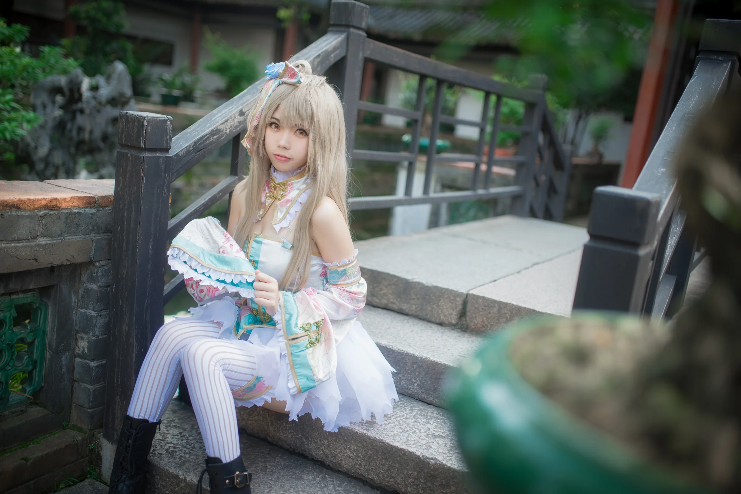 LL南小鸟旗袍觉醒COS写真
