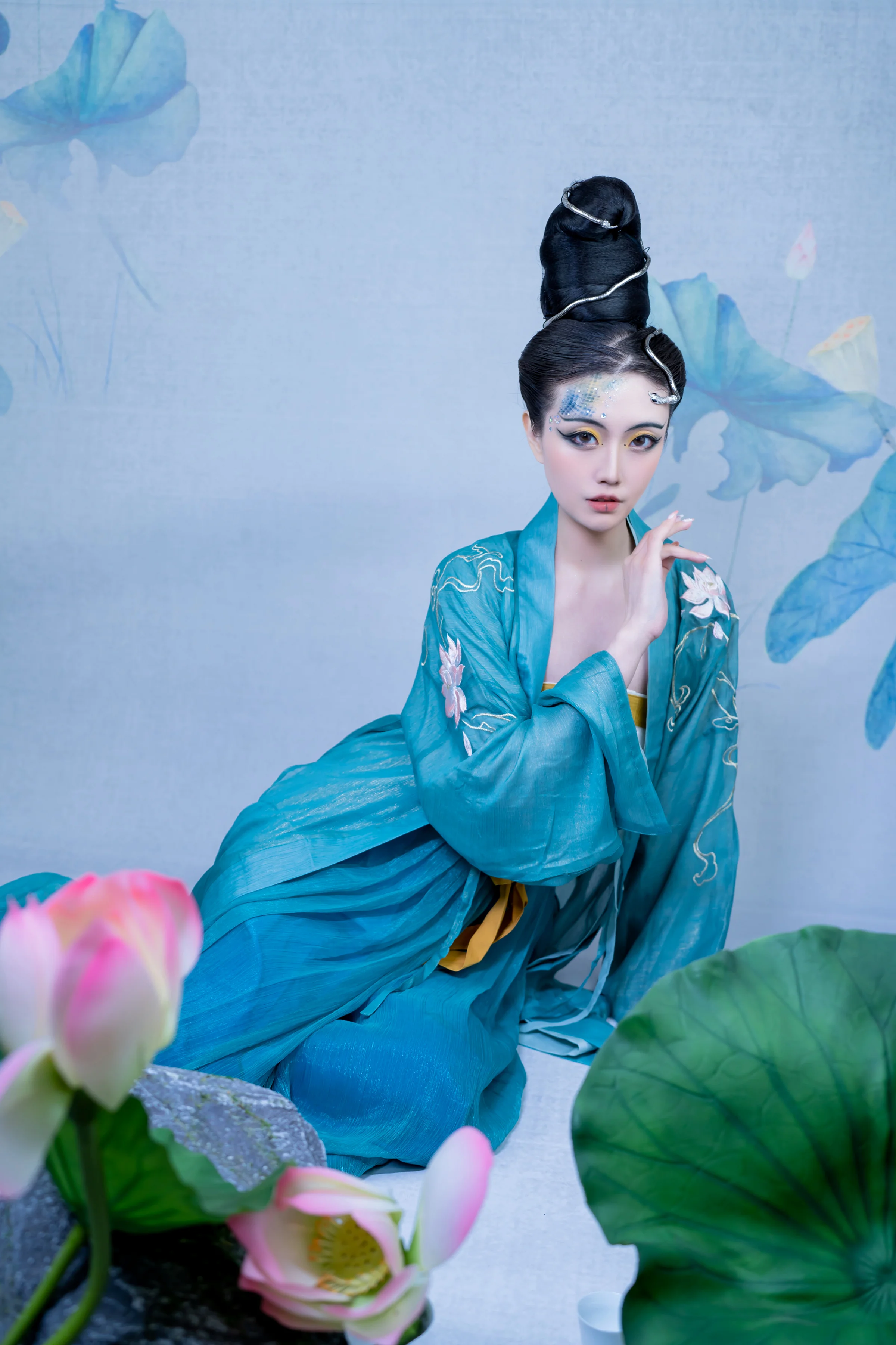 青蛇白蛇千里江山汉服拟人｜高清图片集