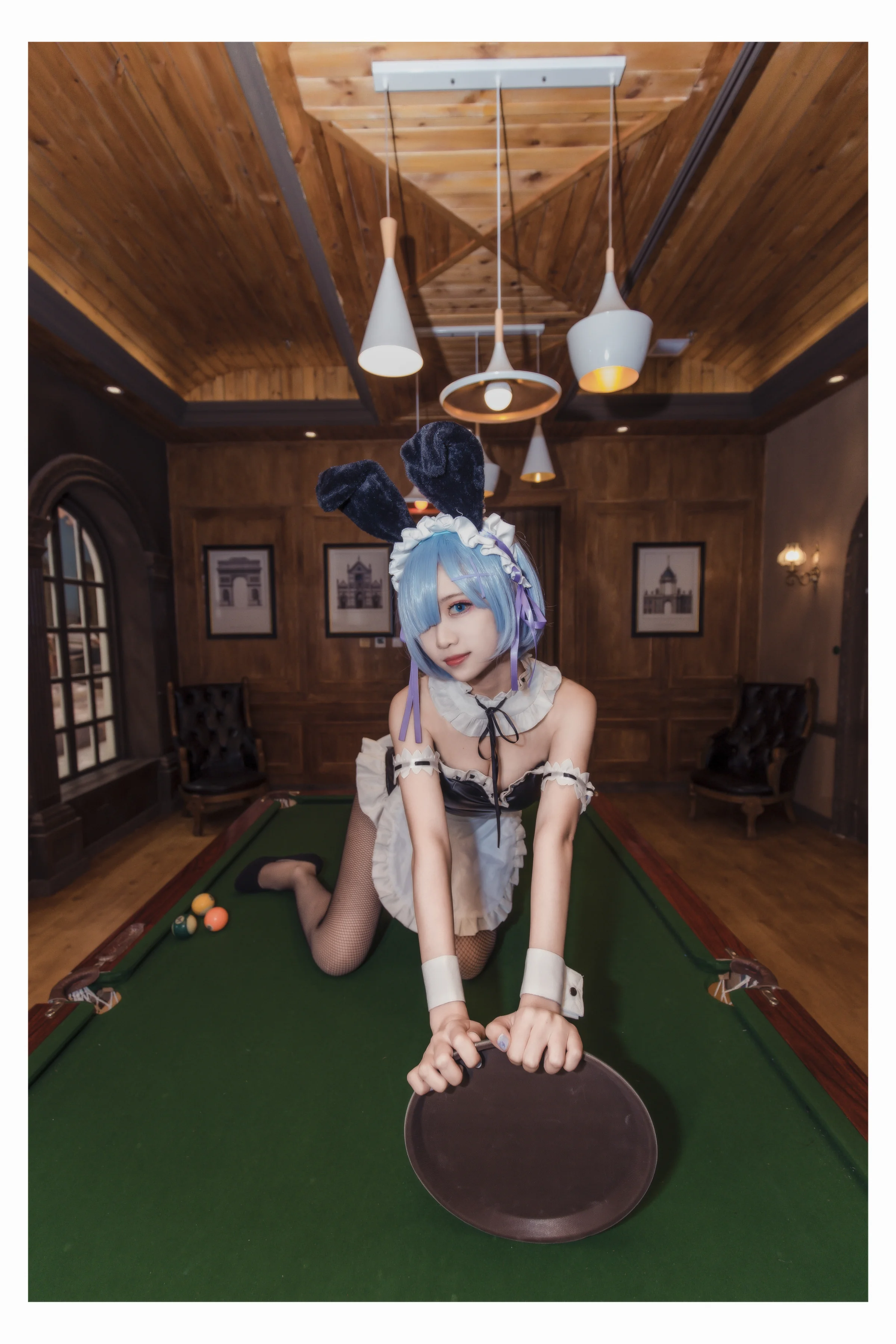 蕾姆兔女郎在线翻牌 COS写真