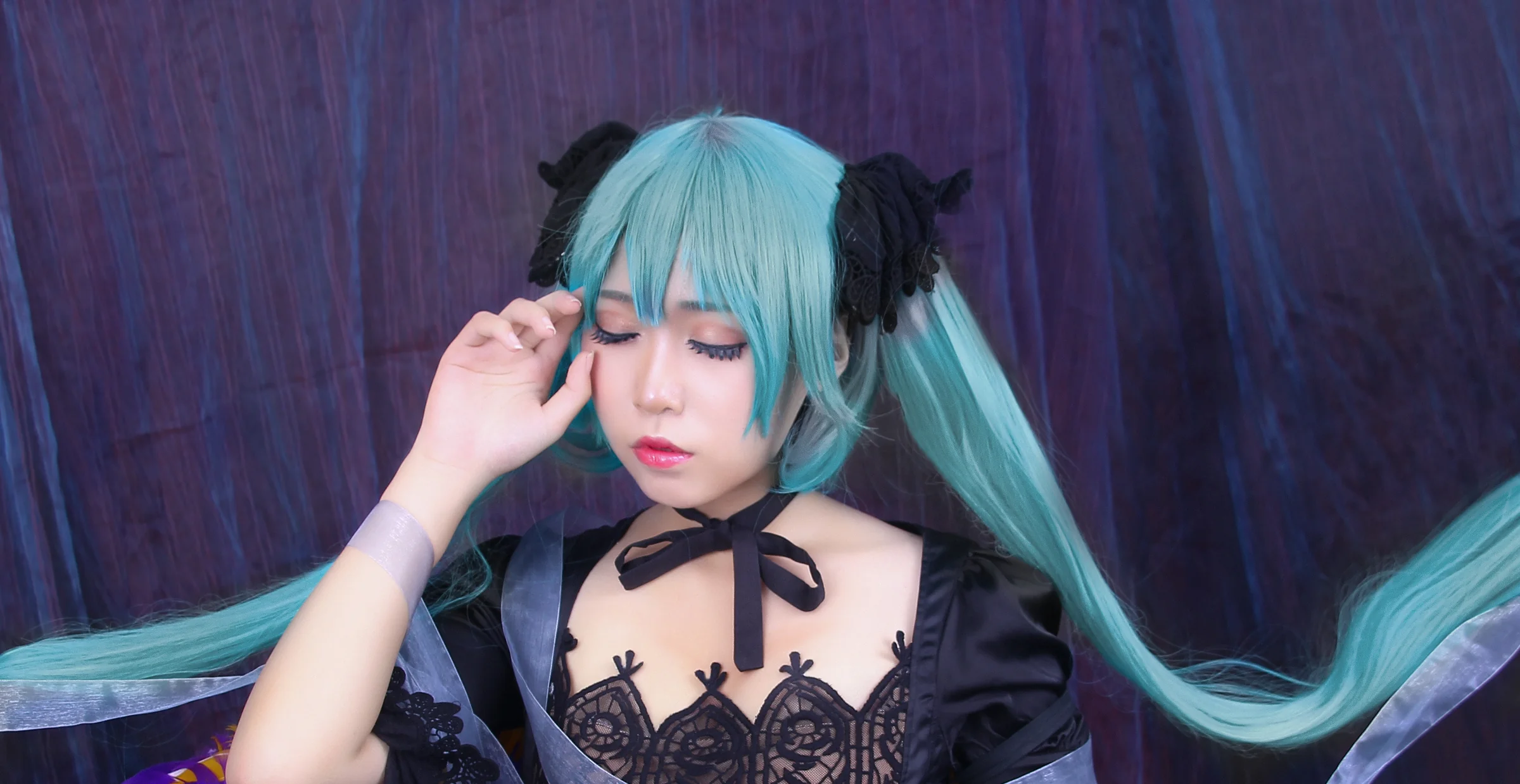 消灭都市手游联动初音未来COS写真