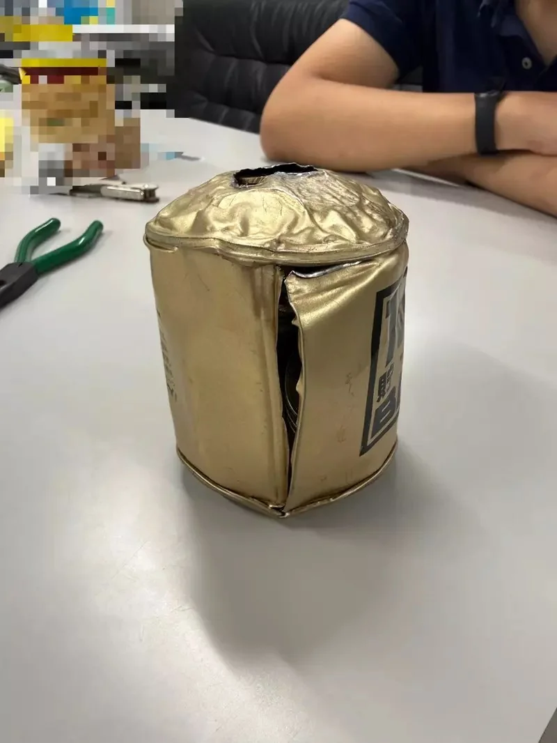 網友實驗《10萬元存錢筒》最極限塞法，最終被他存成了快兩倍的金額｜高清图片集