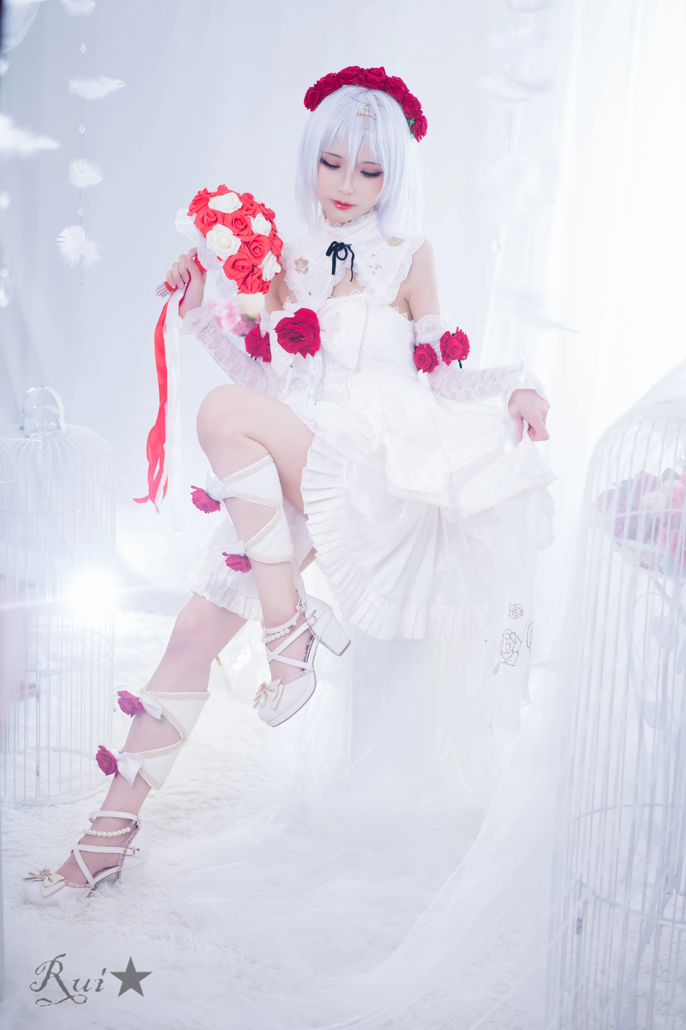 《崩坏三》德丽莎月下初拥COS写真