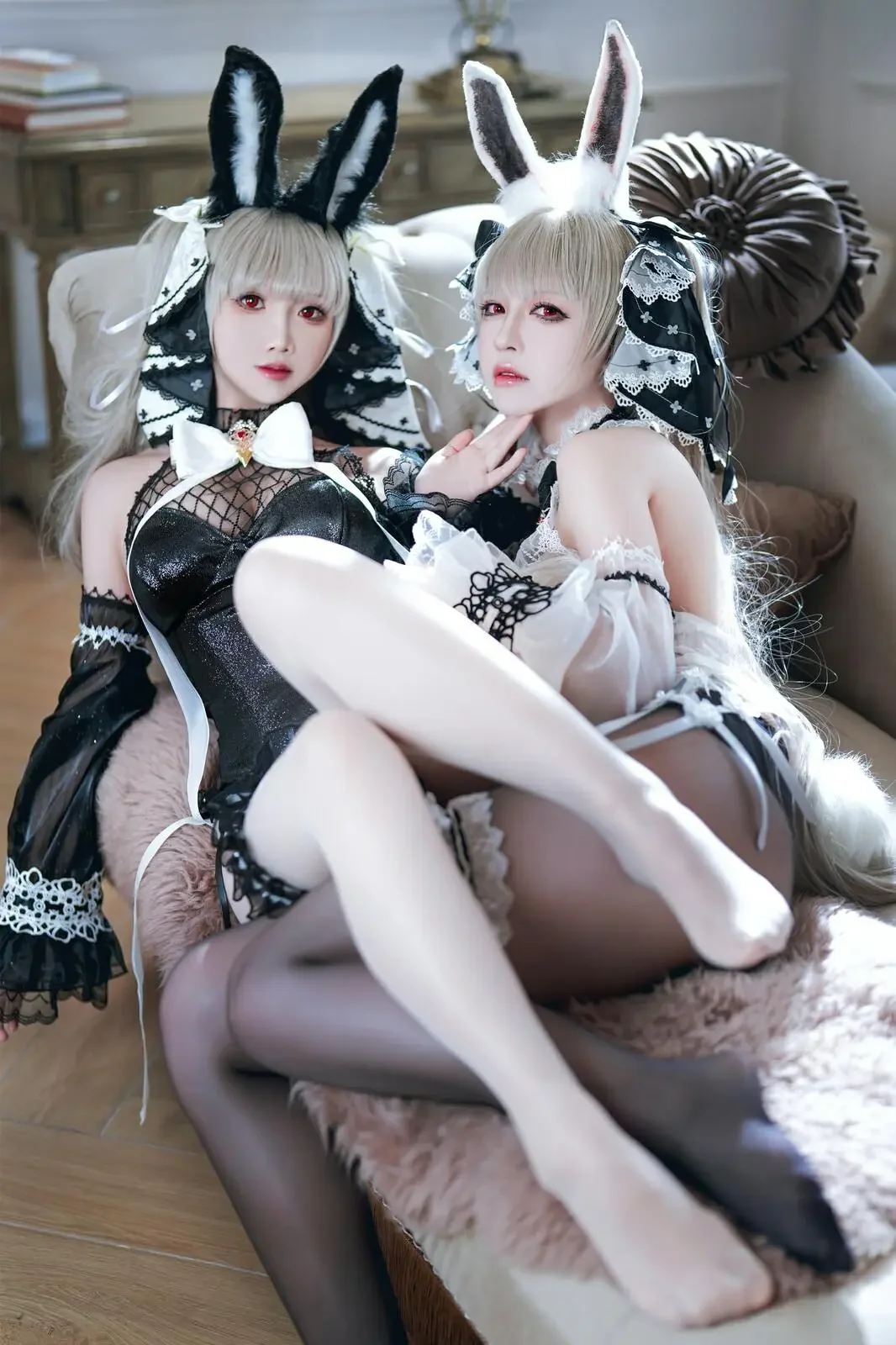 面饼仙儿 – 半半子【BanBanKo x MianZelizer】可畏兔兔｜高清图片集