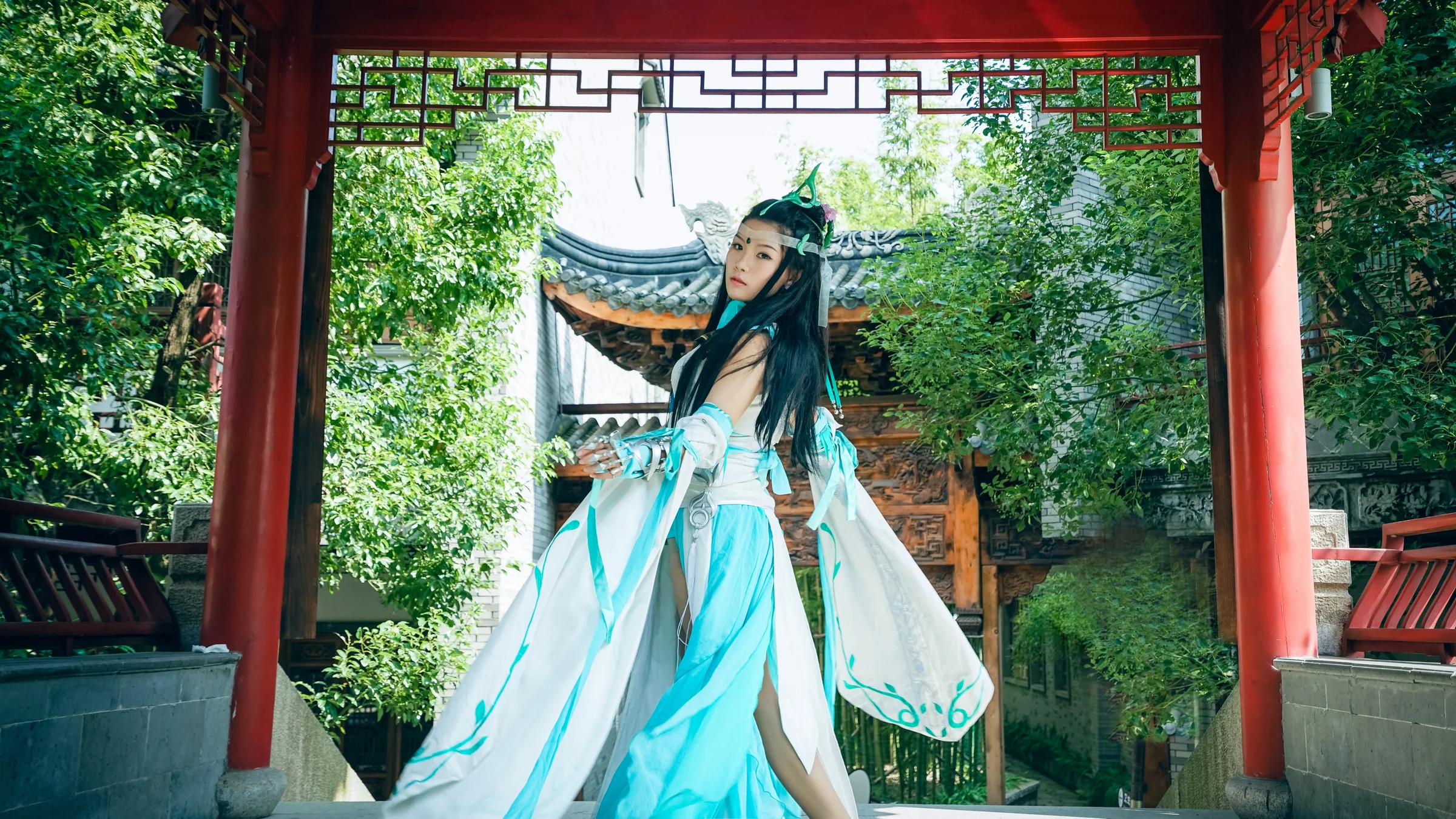 剑网三 长歌门琴娘COS写真