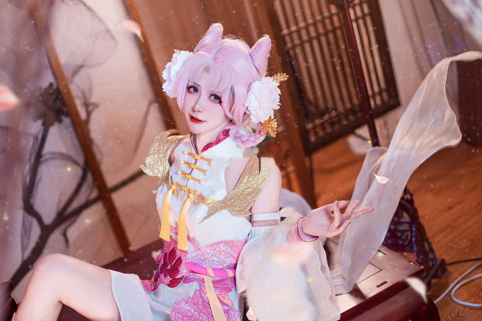 《王者荣耀》嫦娥拒霜思COS写真