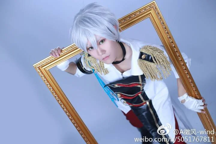 月歌霜月隼COS写真