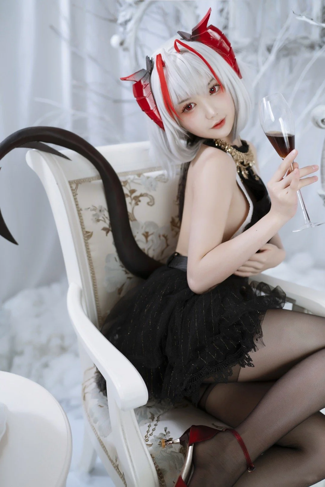 明日方舟W COS写真
