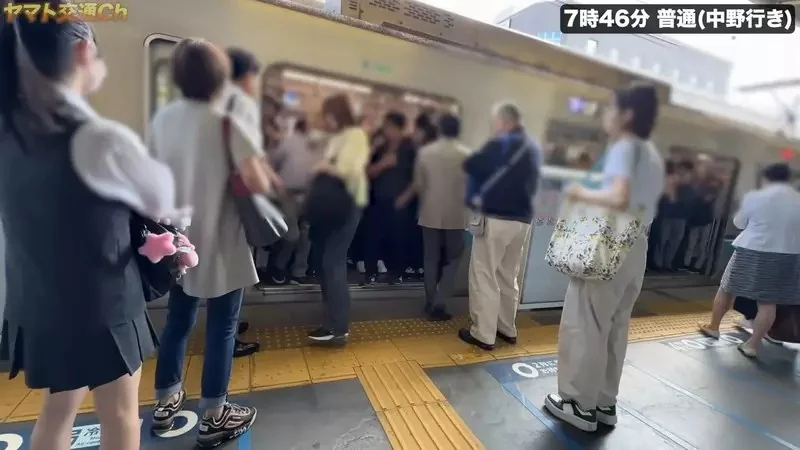 日本上班族驚覺《能夠通勤５天也是種才能》新鮮人才半個月就受不了辭職了｜高清图片集