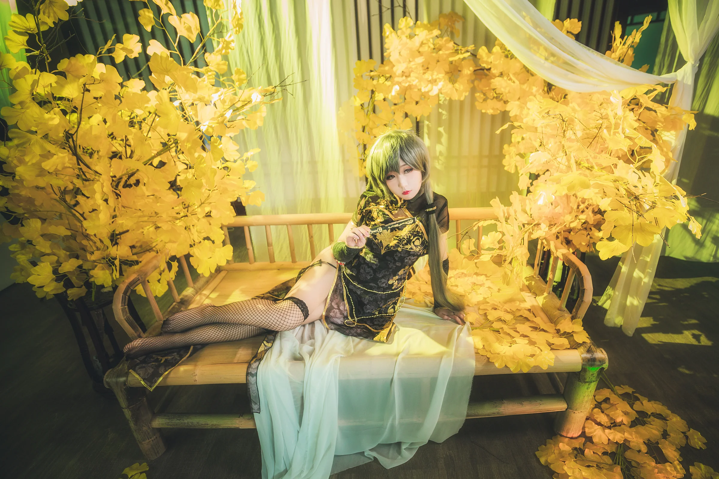 V家 金丝雀洛天依 COS写真
