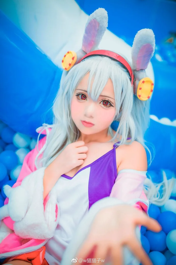 碧蓝航线拉菲COS写真