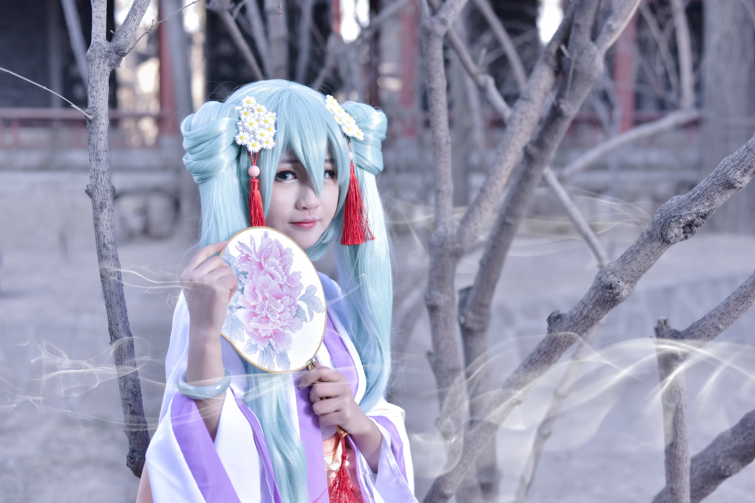 miku COS写真红酥手，绢花头，独醉一人空瘦