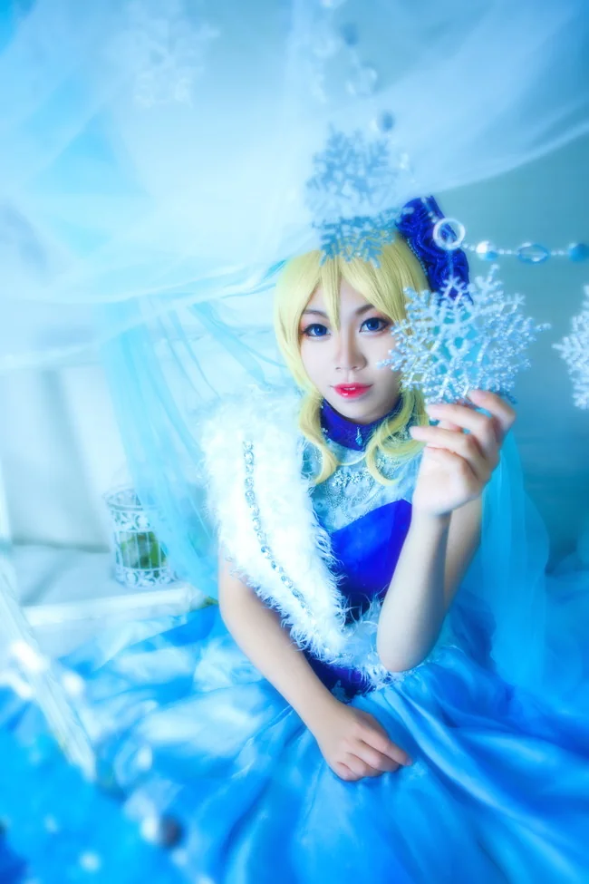 《Snow White》绘里七彩谬斯／雪公主COS写真