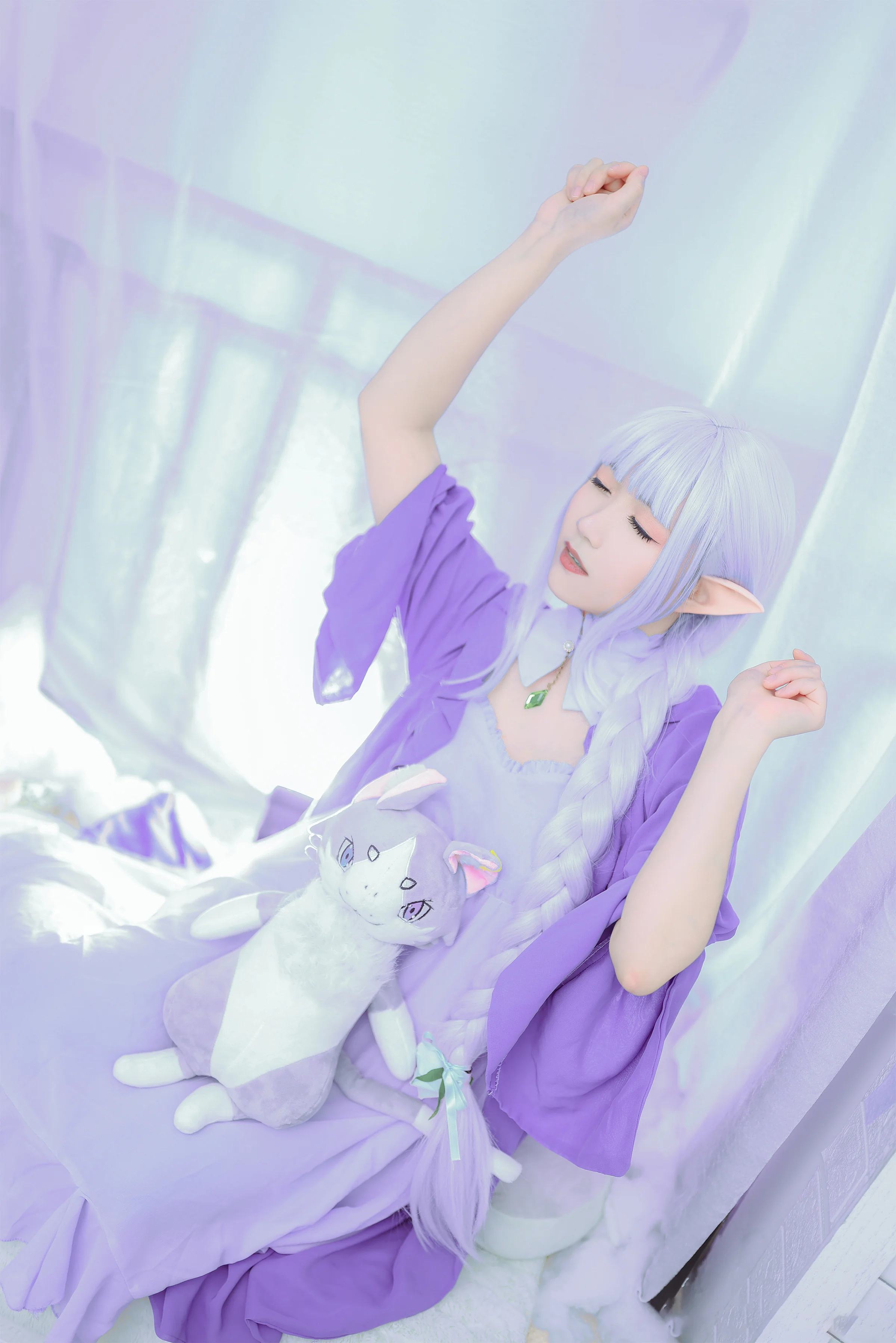 《re:从零开始的异世界生活》爱蜜莉雅COS写真