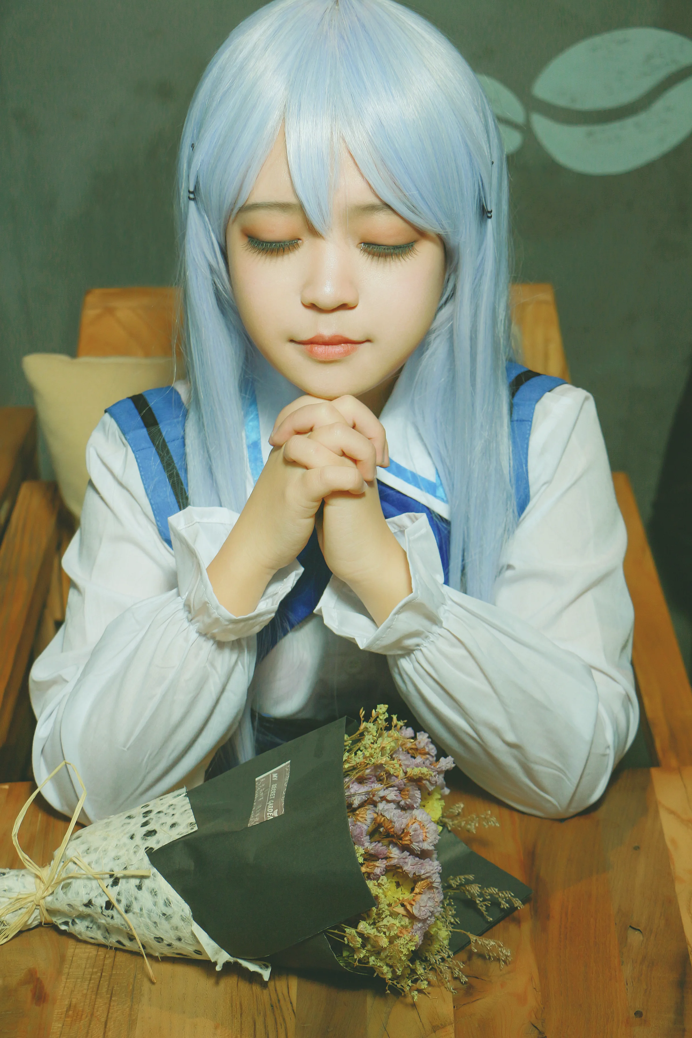 香风智乃COS写真请问您今天要来点兔子吗