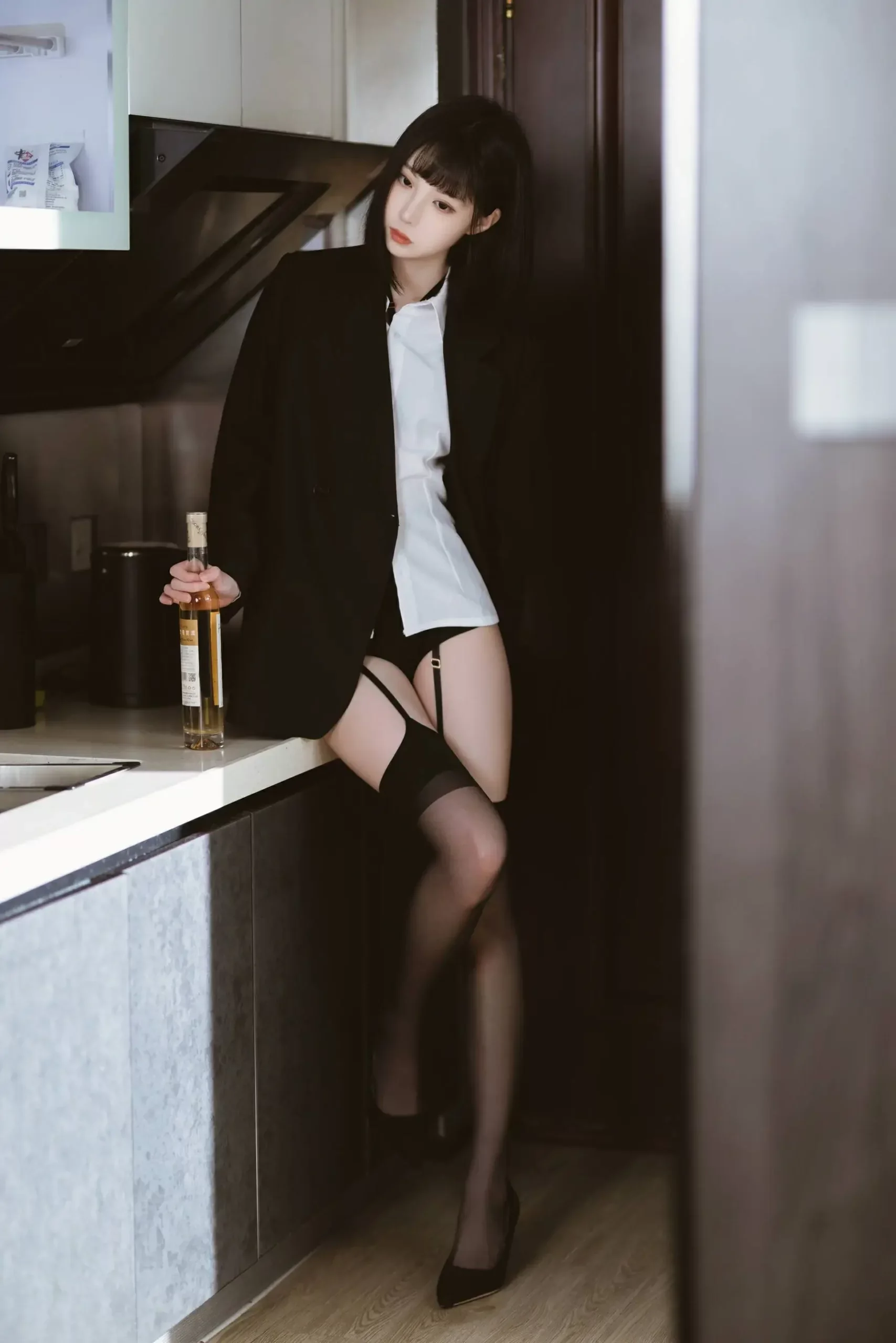 许岚LAN – 醉酒OL [40P]｜高清图片集