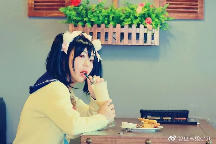 lovelive矢泽妮可COS写真,和妮可一起相约吧~