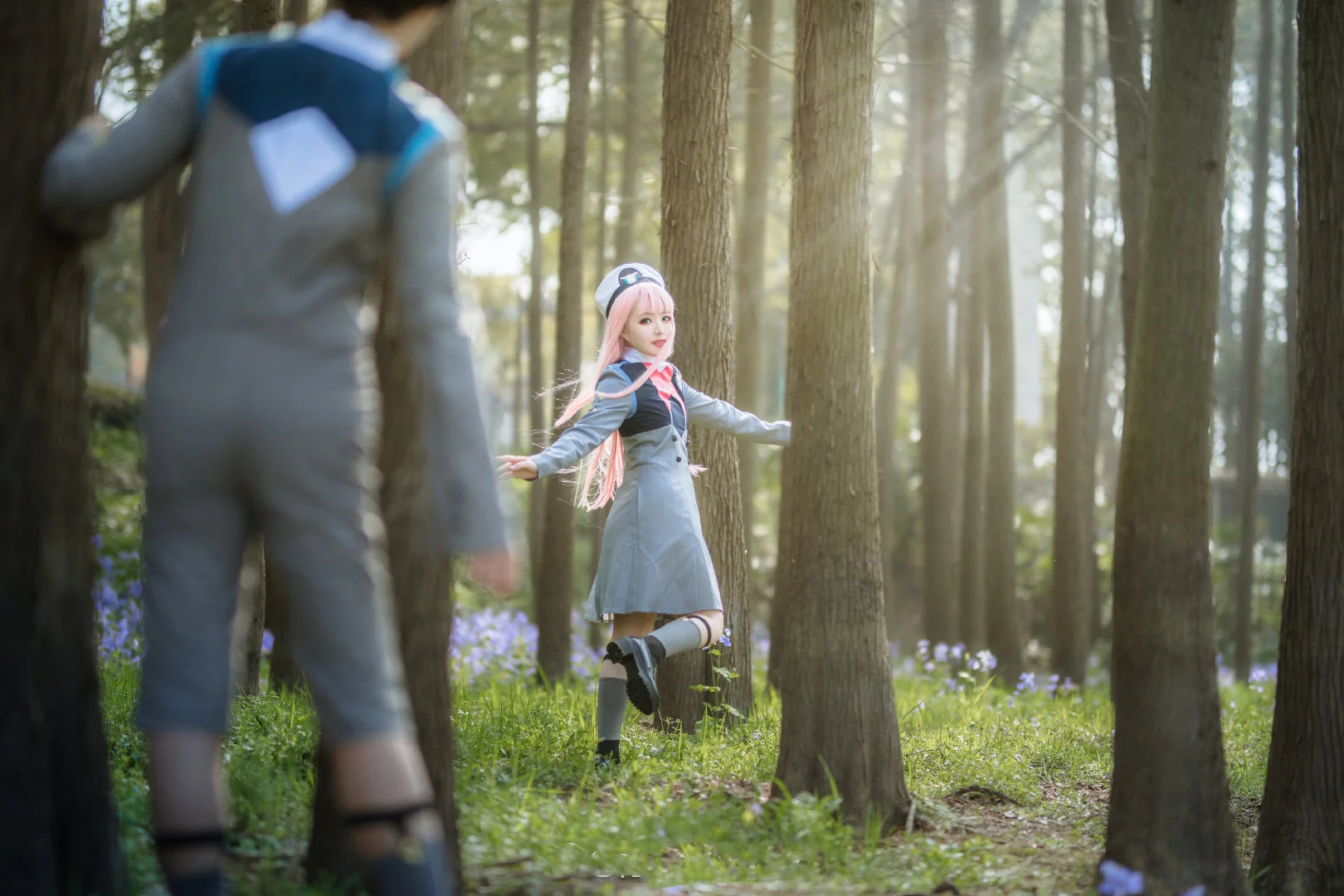 《DARLING in the FRANXX》02COS写真，樱花是像02头发一样漂亮颜色的花