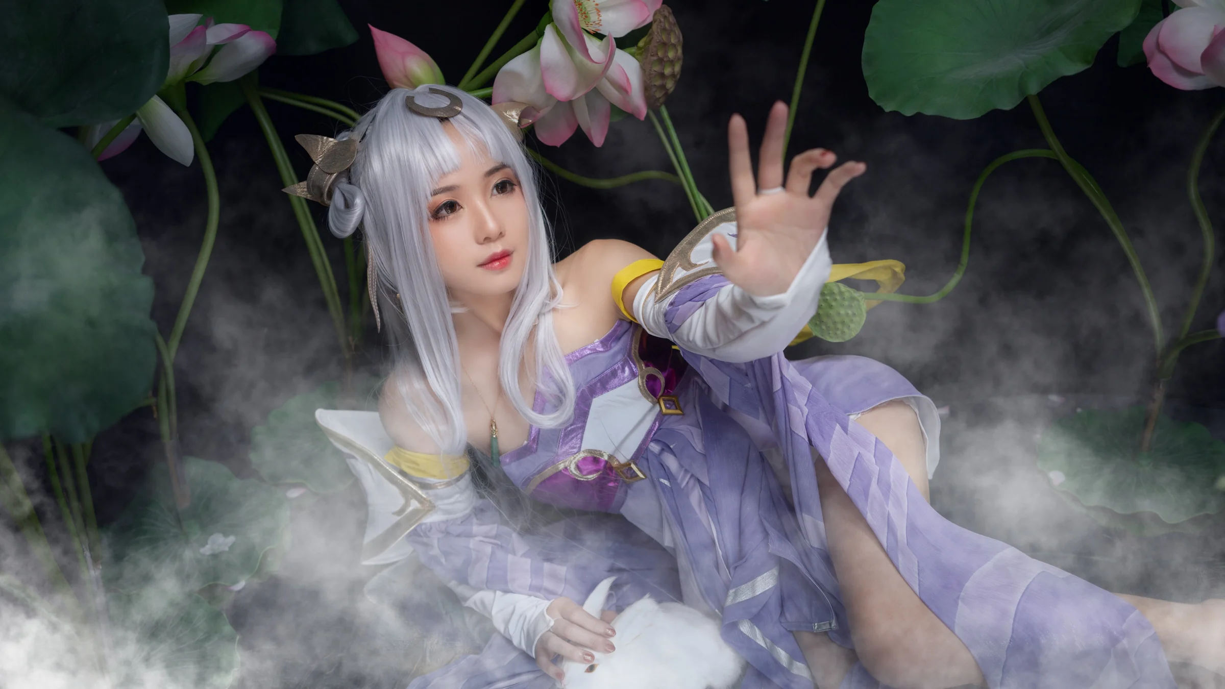 《王者荣耀》嫦娥COS写真