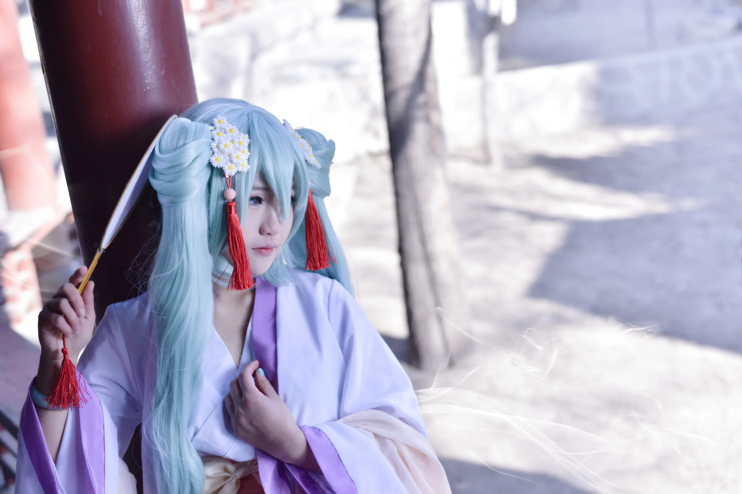 miku COS写真红酥手，绢花头，独醉一人空瘦