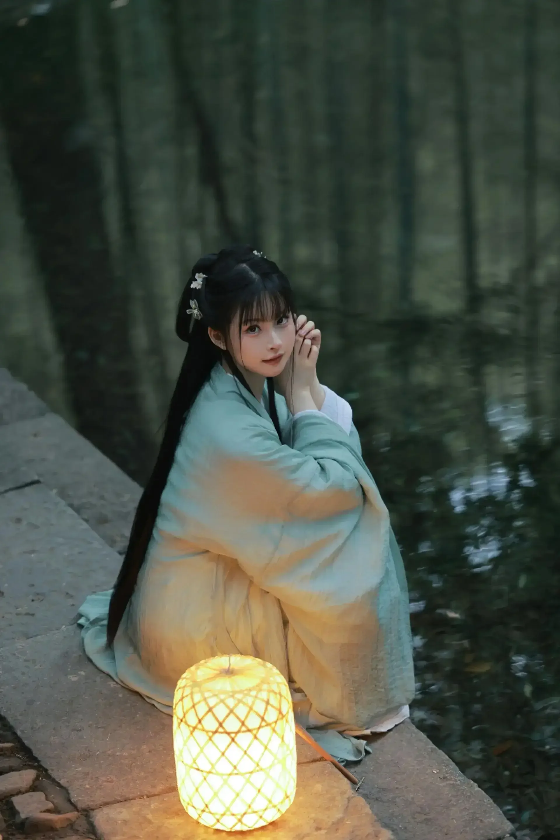 白莉爱吃巧克力 – 古风汉服｜高清图片集
