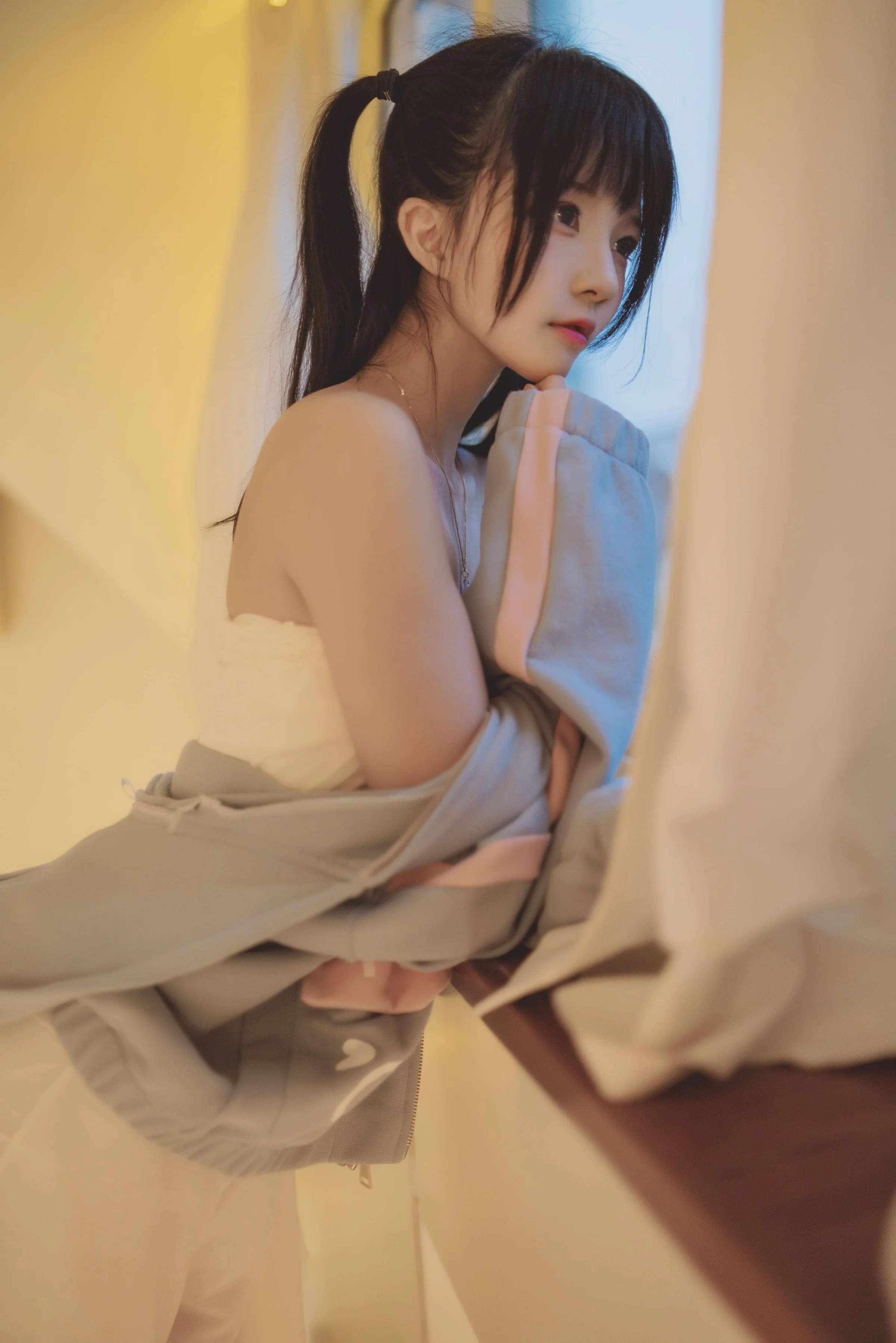 桜桃喵 – 碎星 [19P]｜高清图片集