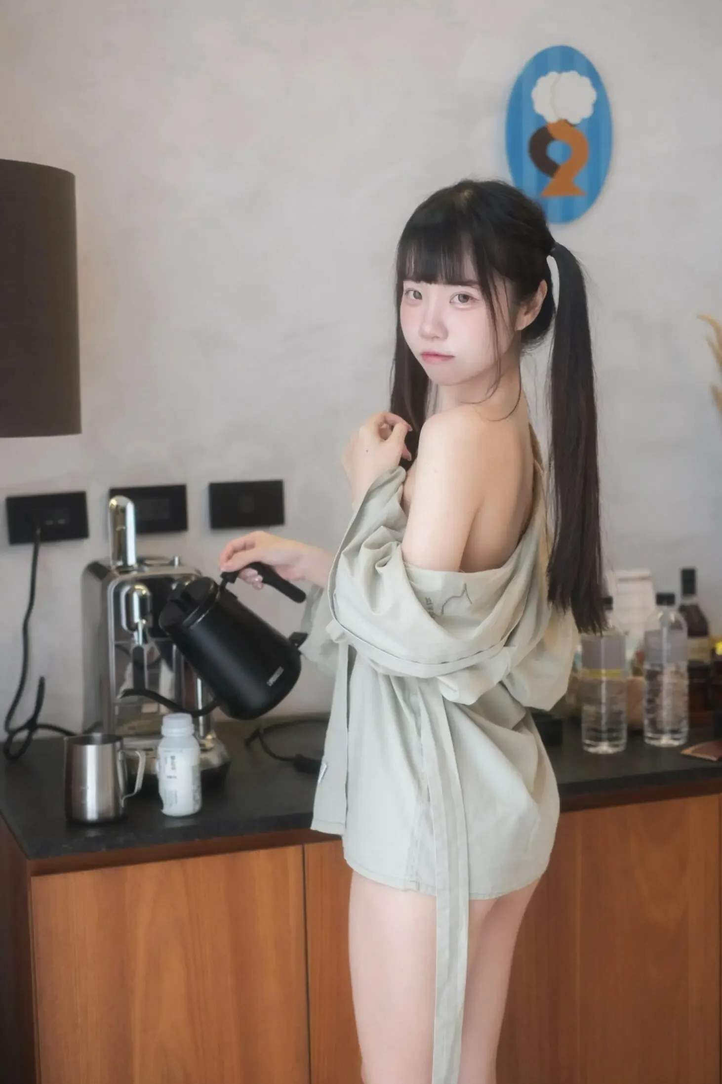 可可小白兔?? – 在阳台做坏事的小兔兔?｜高清图片集