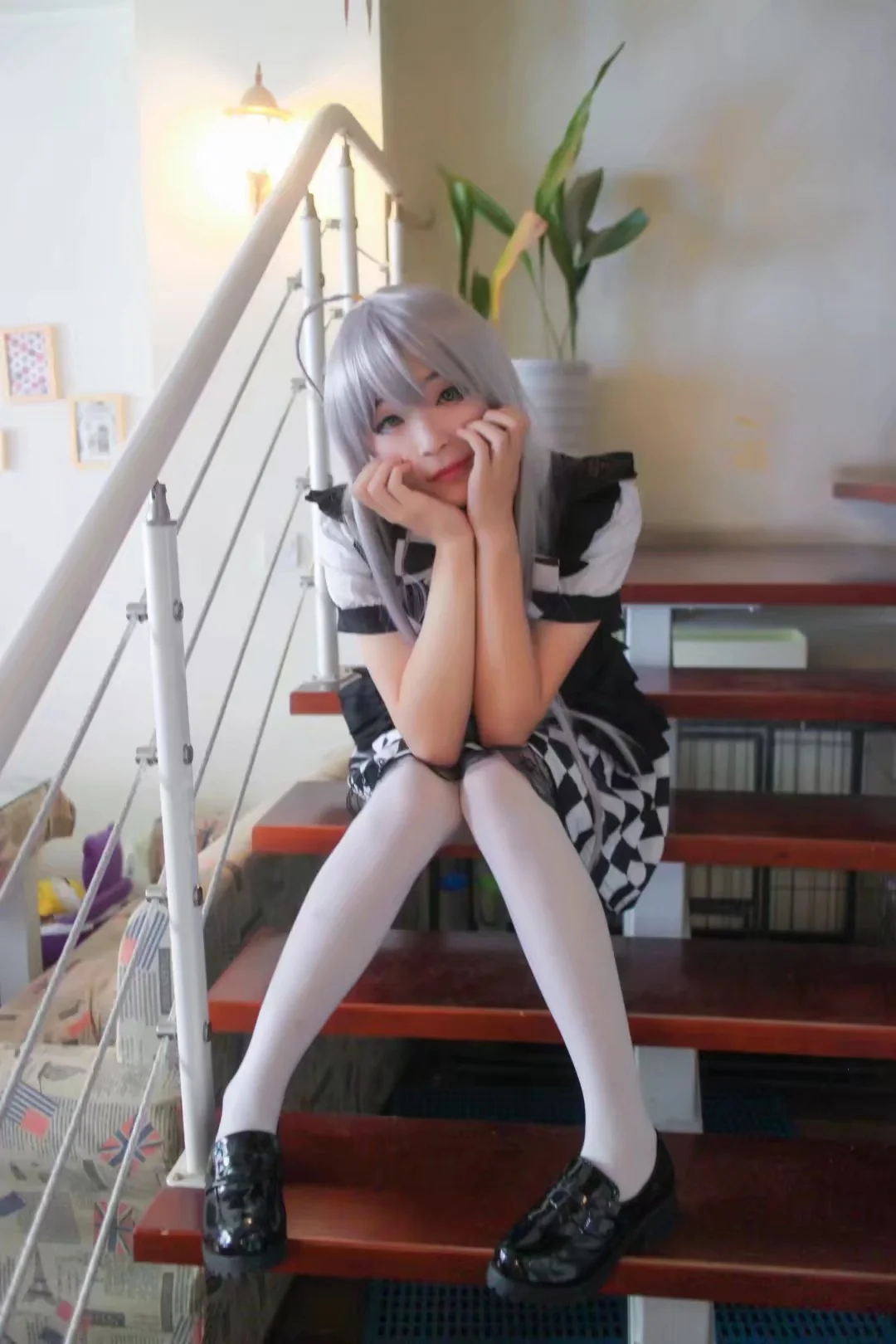 潜行吧奈亚子COS写真