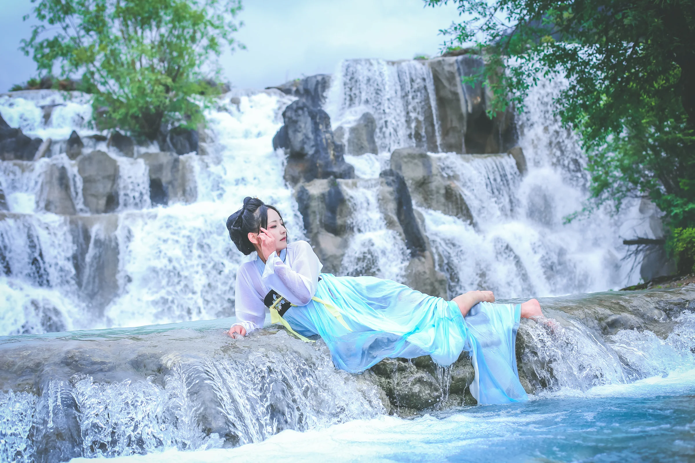 汉服私影 渺渺兮予怀，望美人兮天一方｜高清图片集