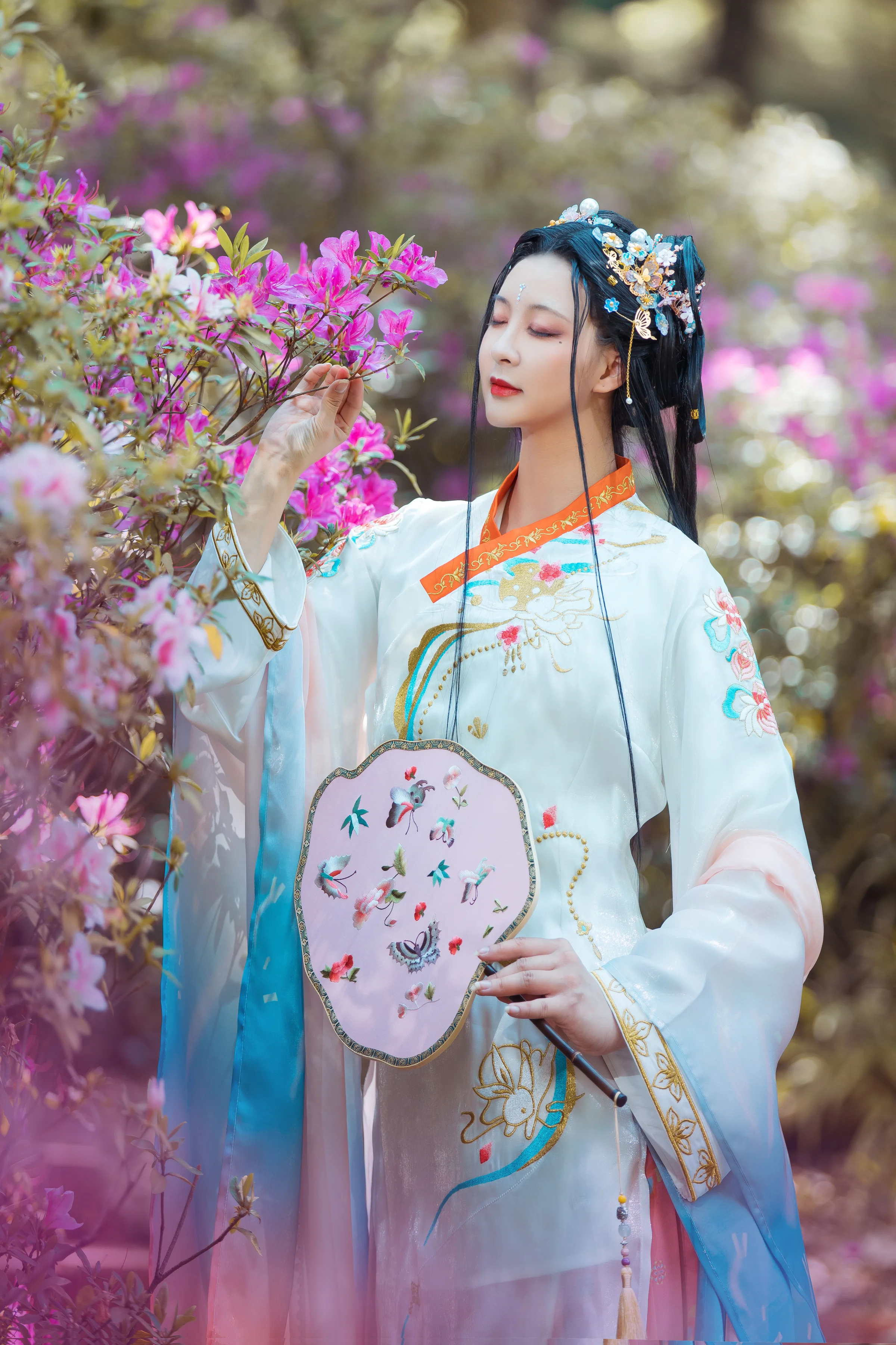天涯明月刀·天衣未央COS写真