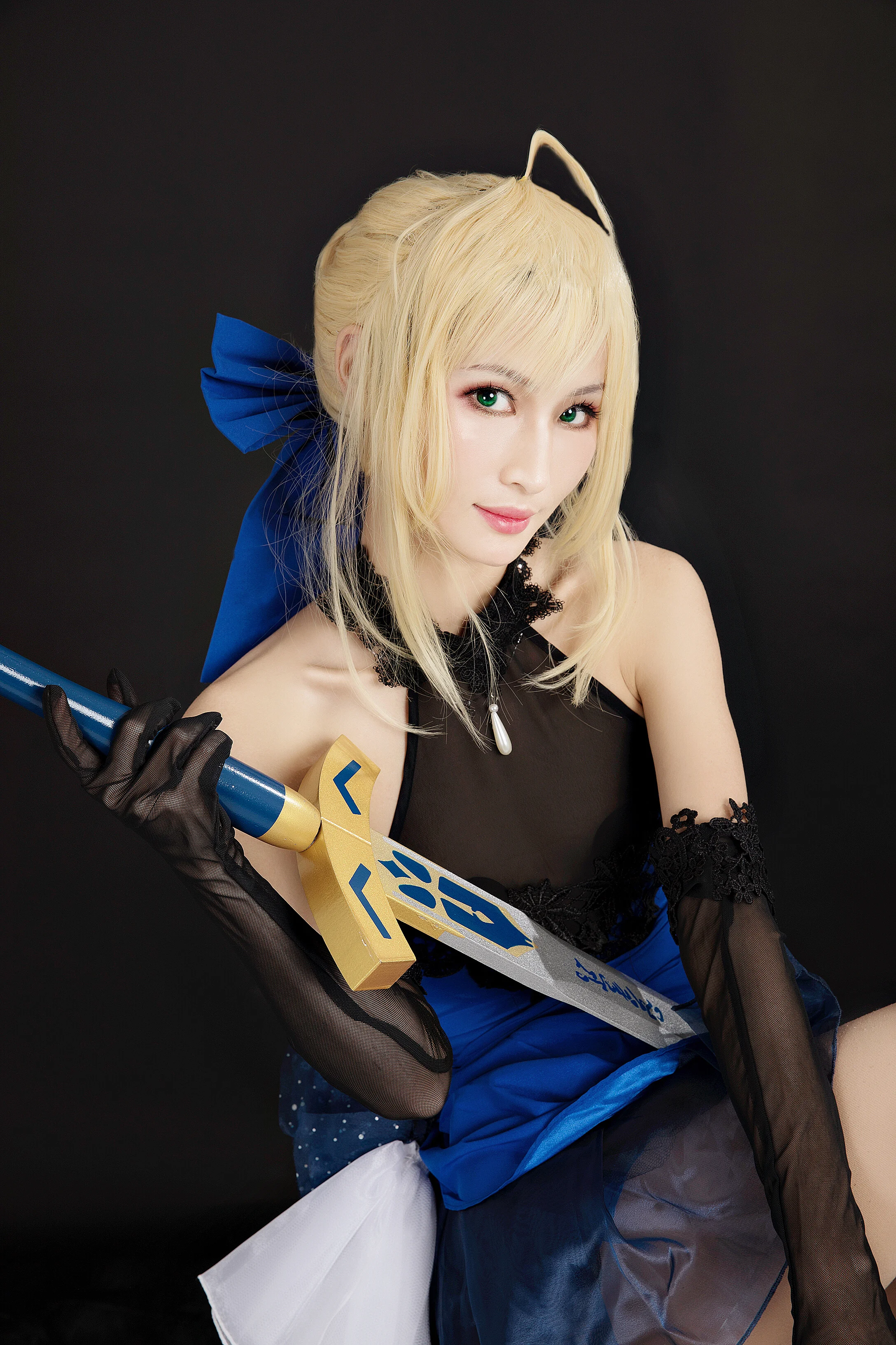 蓝礼服 saber COS写真