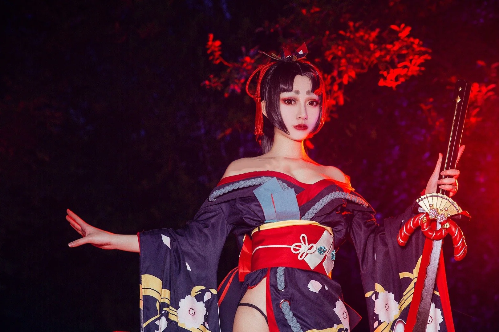 《阴阳师》妖刀姬樱雨刀舞COS写真