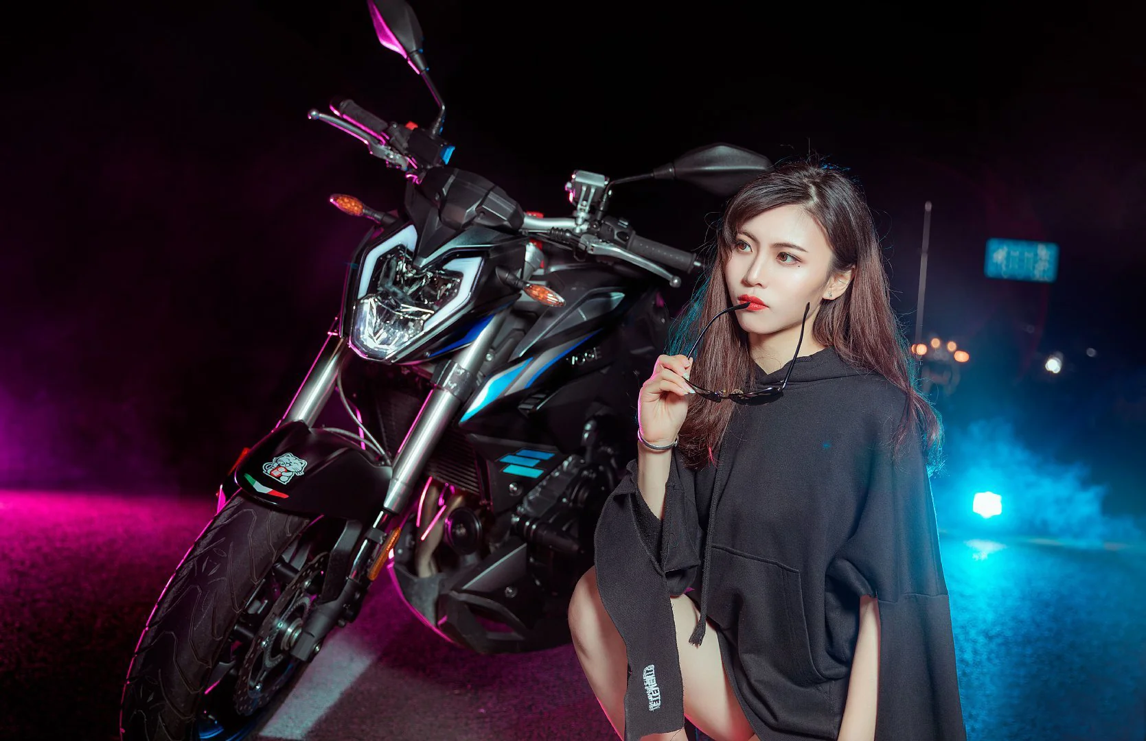 蝉女廖兮 机车少女COS写真