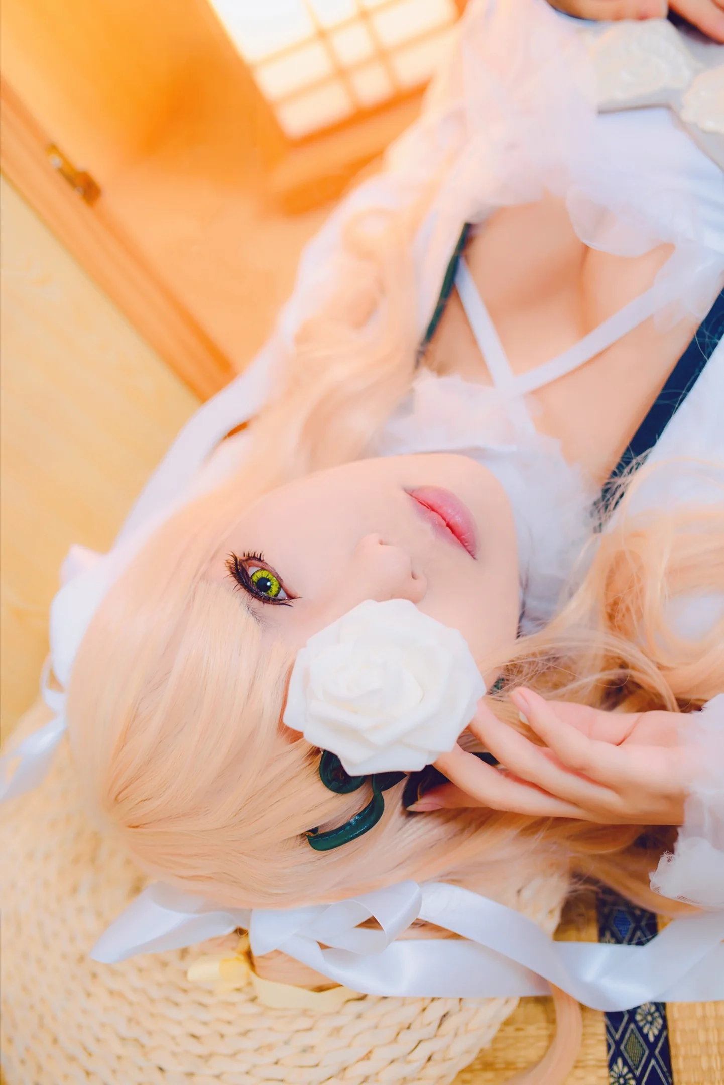 蔷薇少女雪华绮晶COS写真