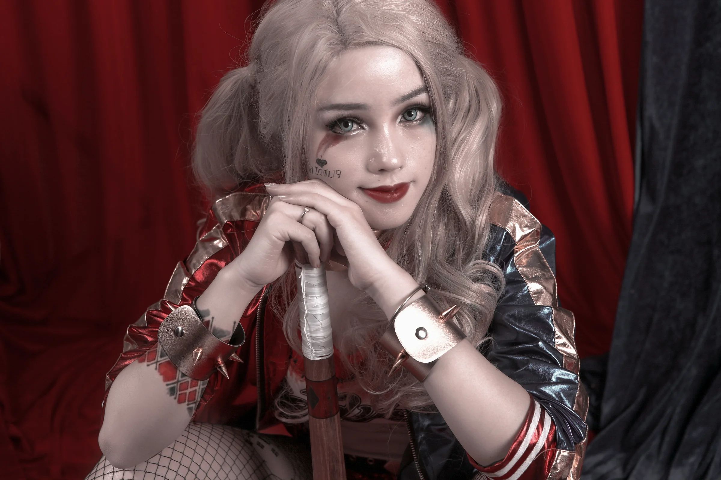 【COS写真】Harley Quinn哈莉奎茵小丑女COS写真