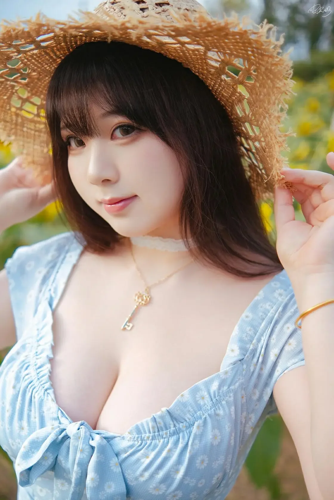 皮皮奶 – 彼女向日葵｜高清图片集