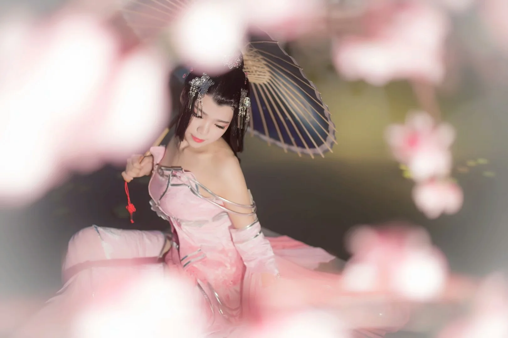 《剑网三》秦风秀娘COS写真