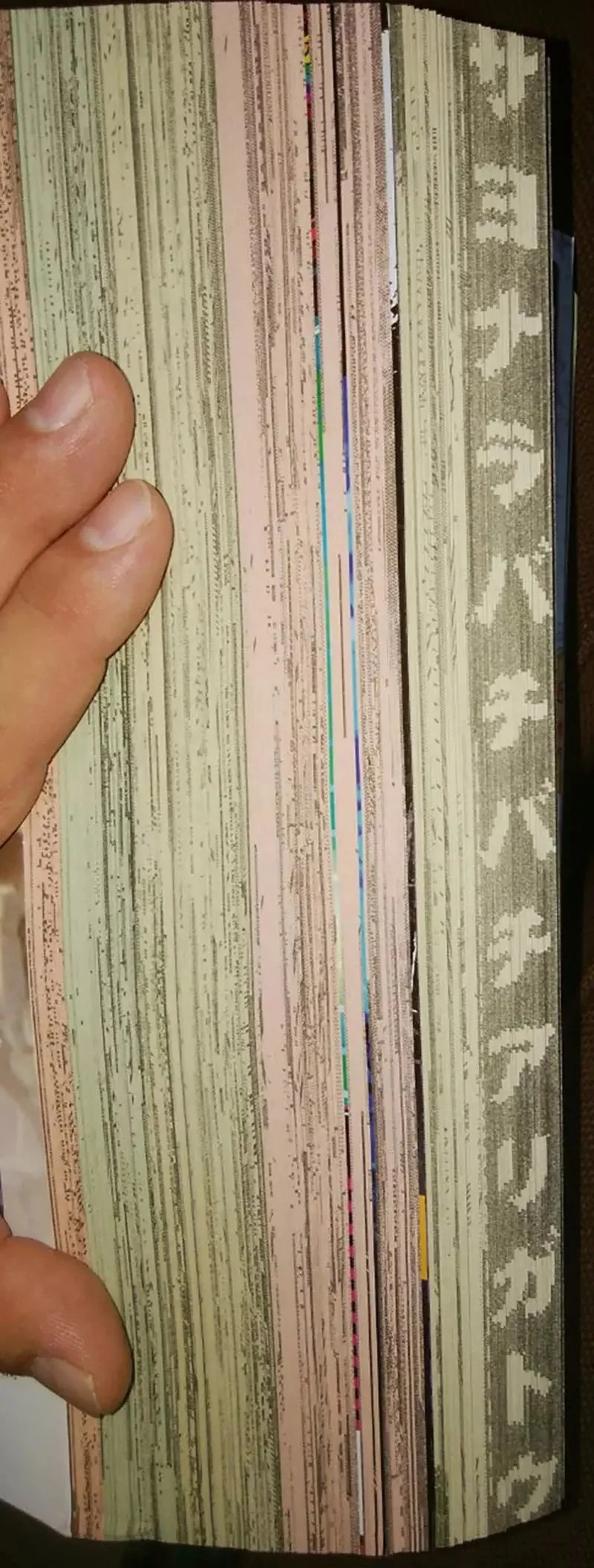 實體書的浪漫《書口畫》購買電子書就會少了這種驚喜和樂趣｜高清图片集