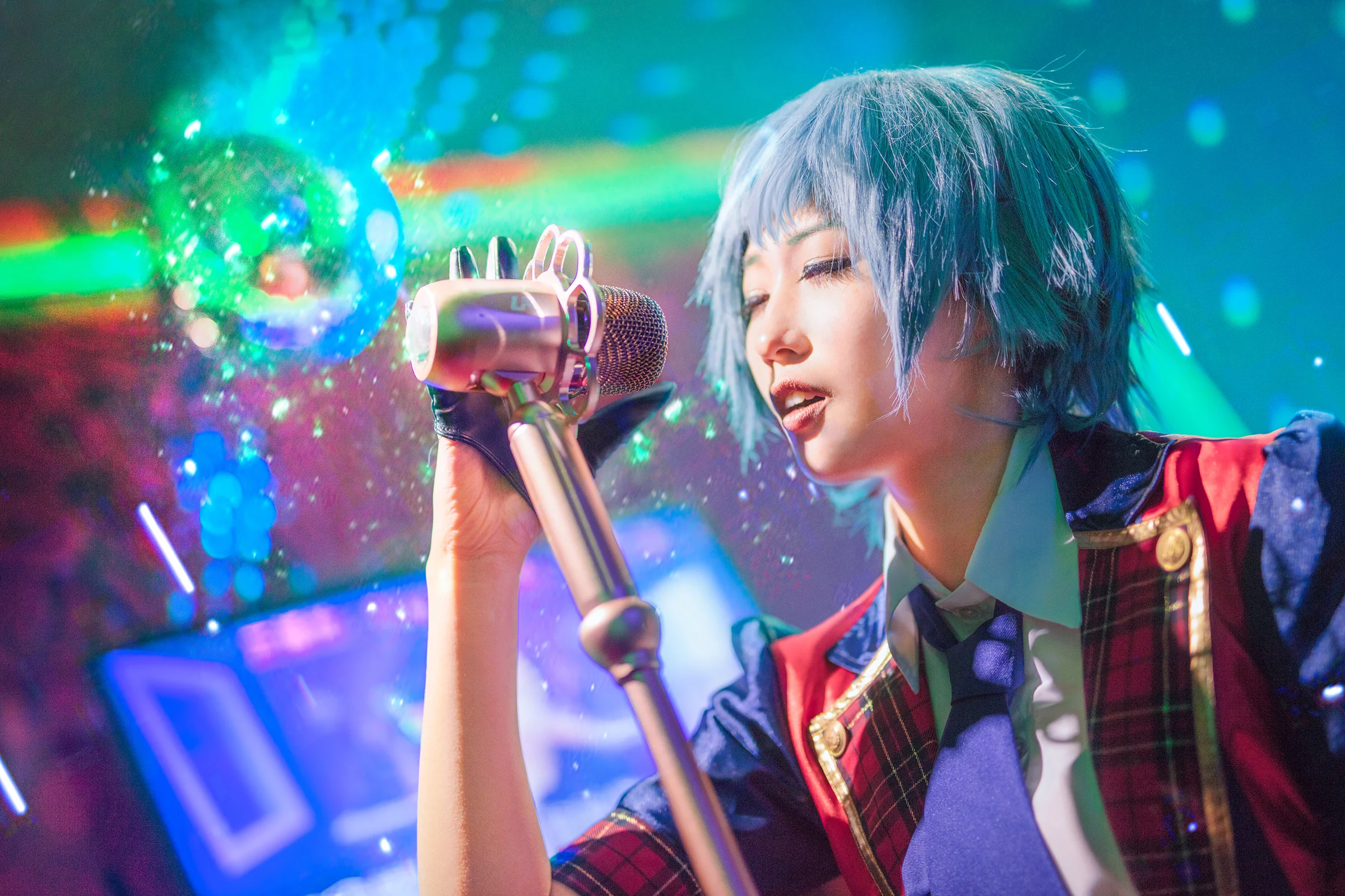 AKB0048宫泽佐江COS写真